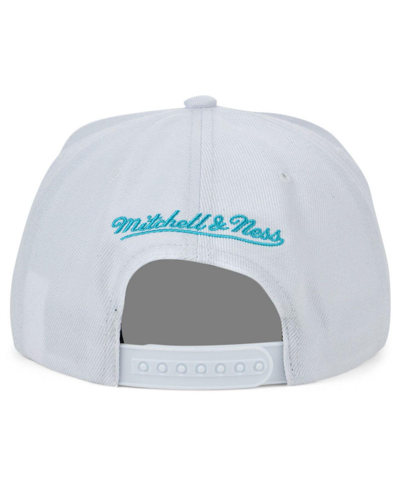 Miami Heat Mitchell & Ness Pure Platinum Mint Snapback Hat - White