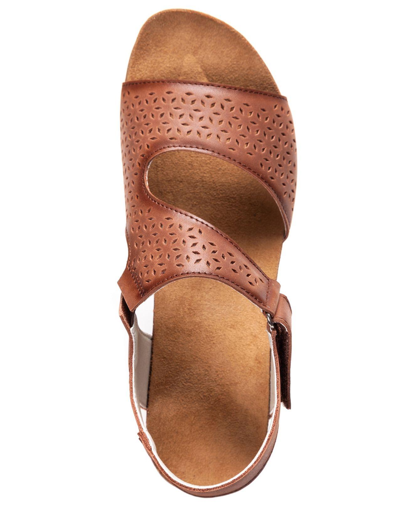 Propet Phoebe Brown | Womens Propet Sandals Â· Dr Alex Boyd