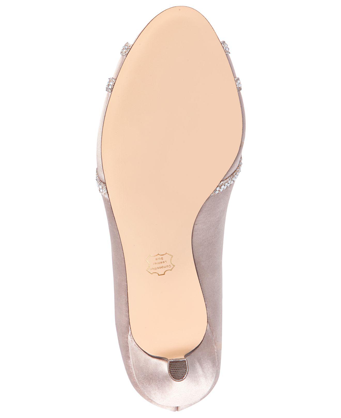 nina manon evening pumps