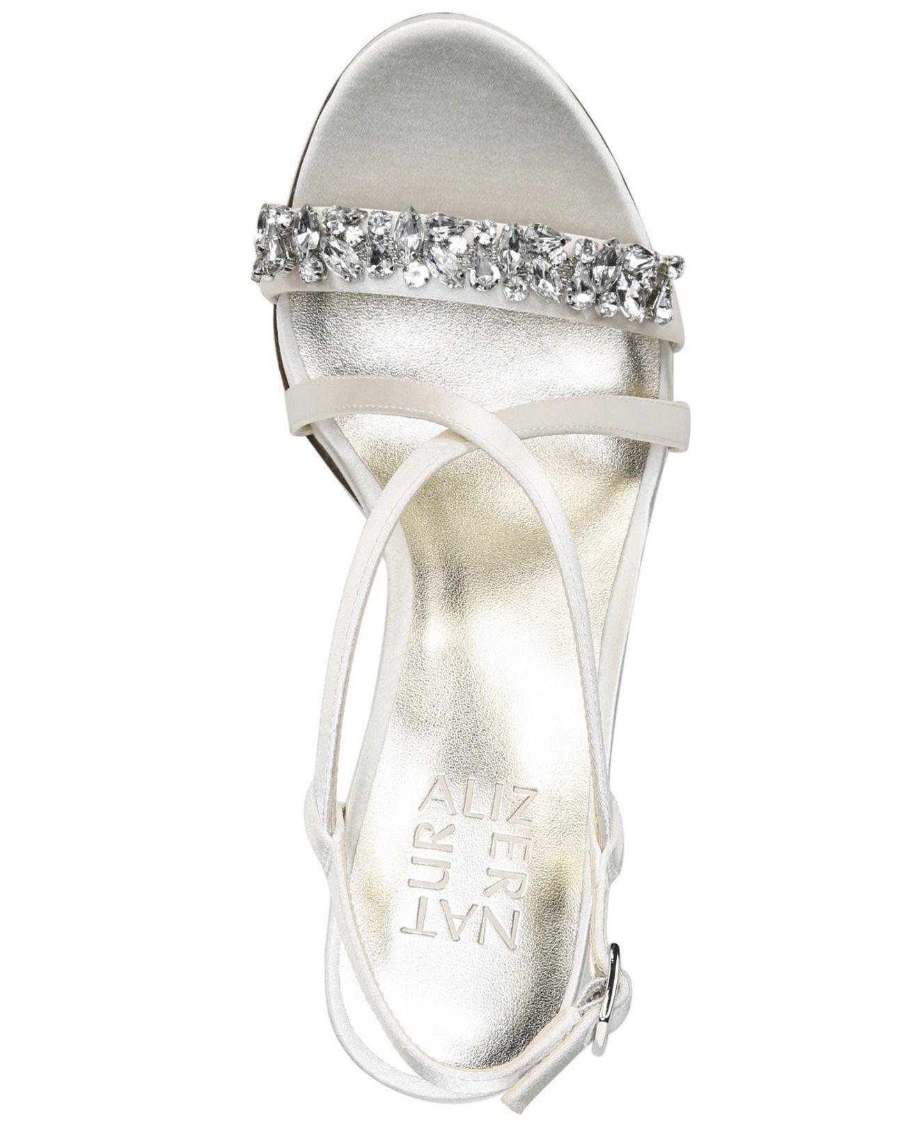 naturalizer kia sandal