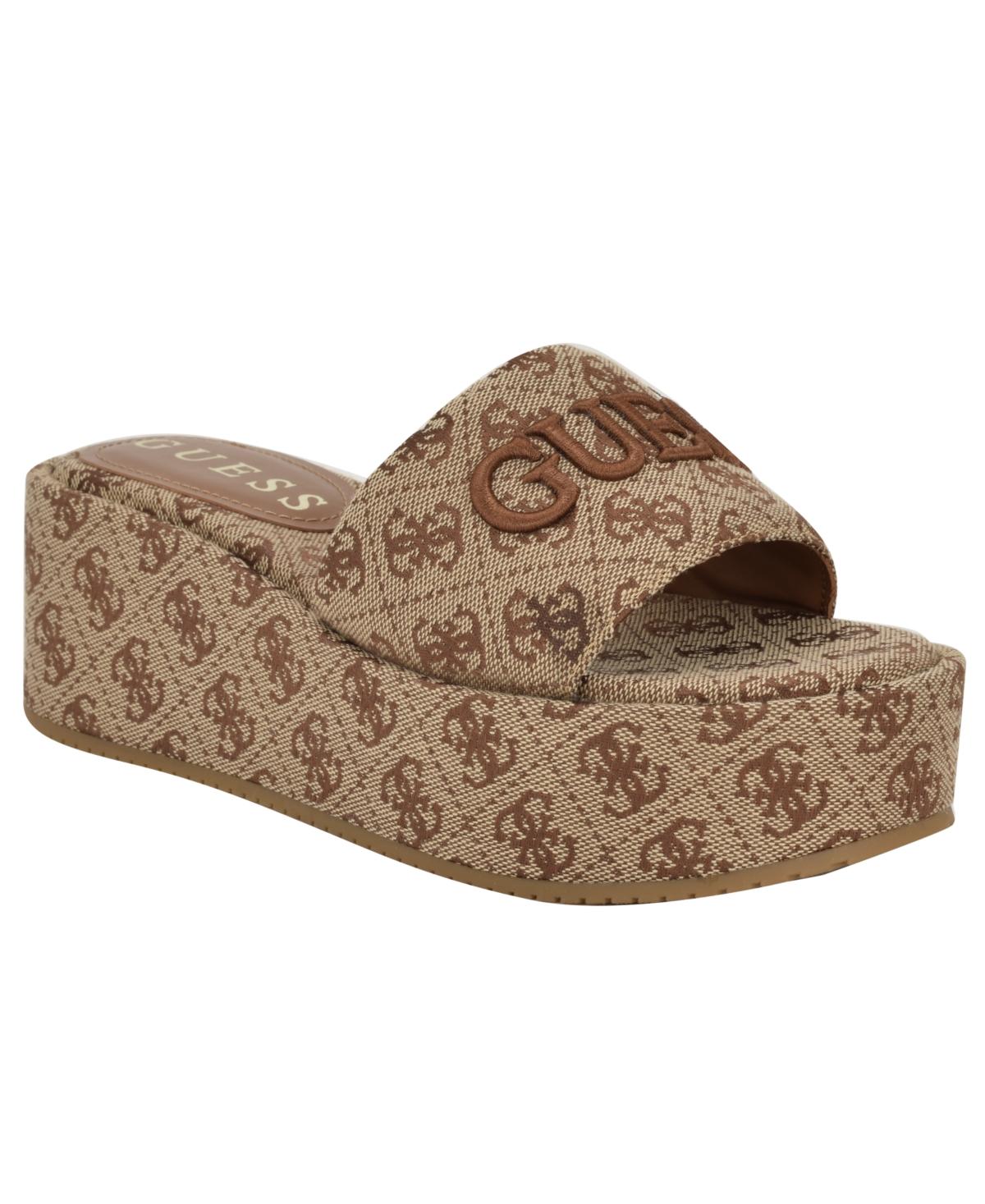 【国内発送】GUESS*Bintai Platform Slide Wedge Sandals Guess Bintai Platform Slide Wedge Sandals in Brown | Lyst