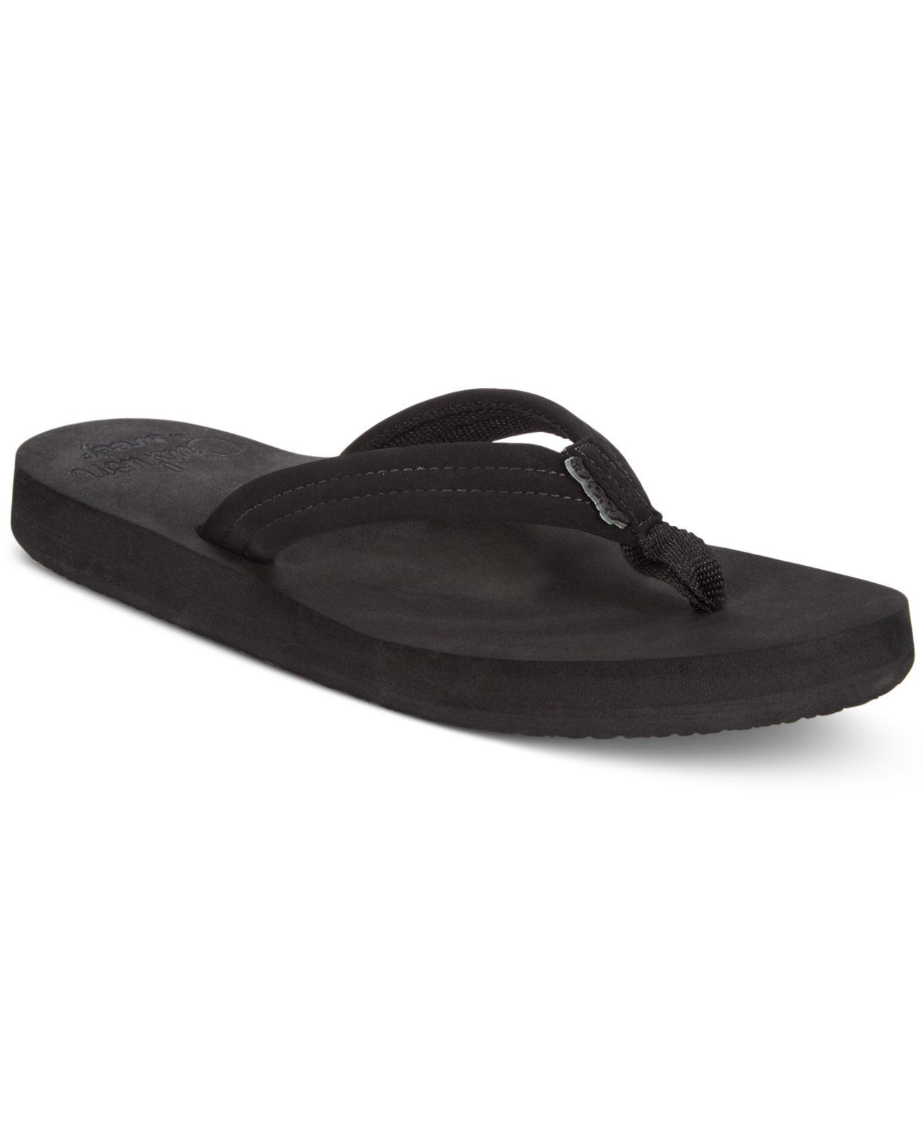 black flatform thong sandals