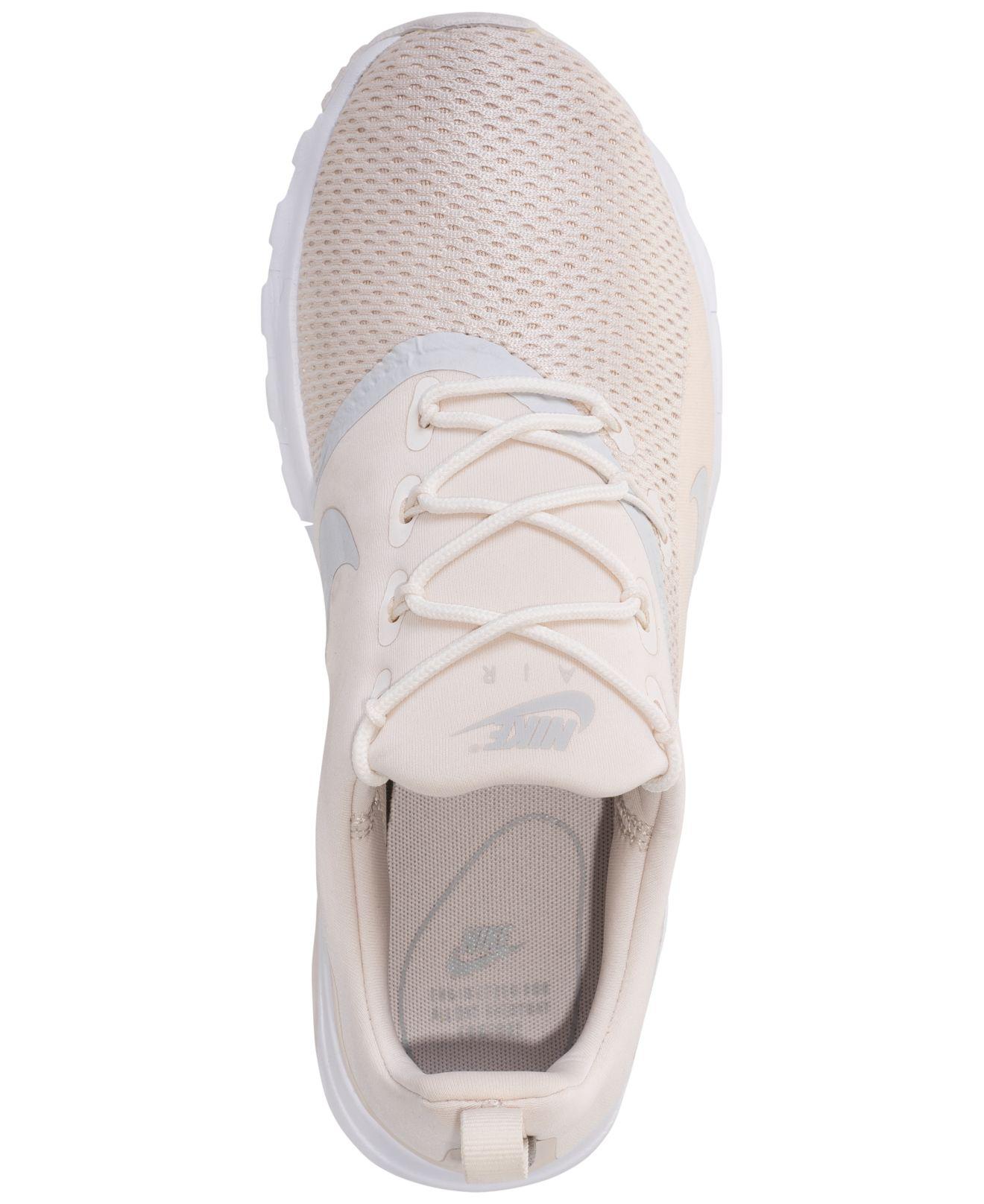 women's air max motion racer 2 running sneakers