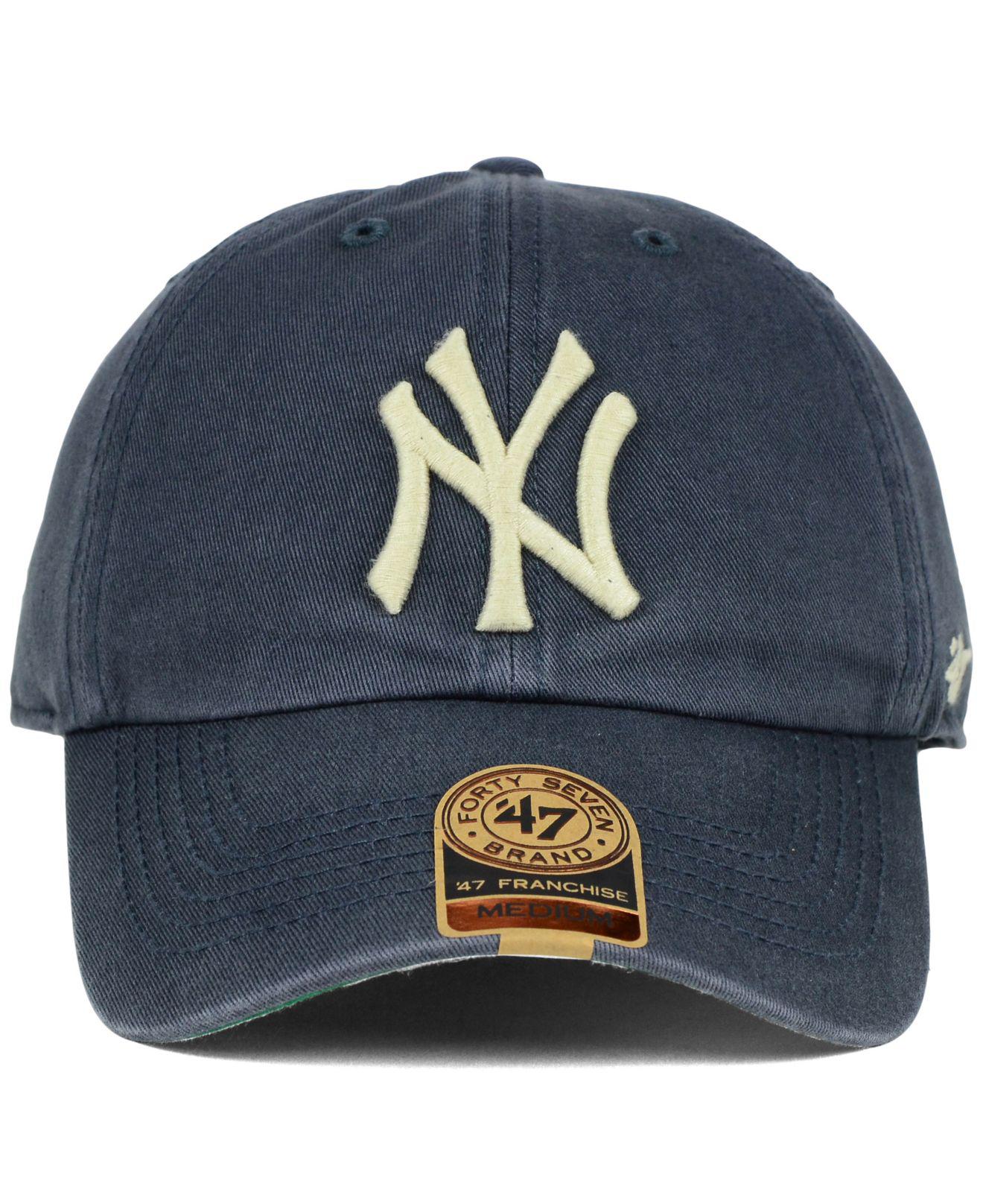 47 Brand New York Yankees Vintage Franchise Cap in White for Men
