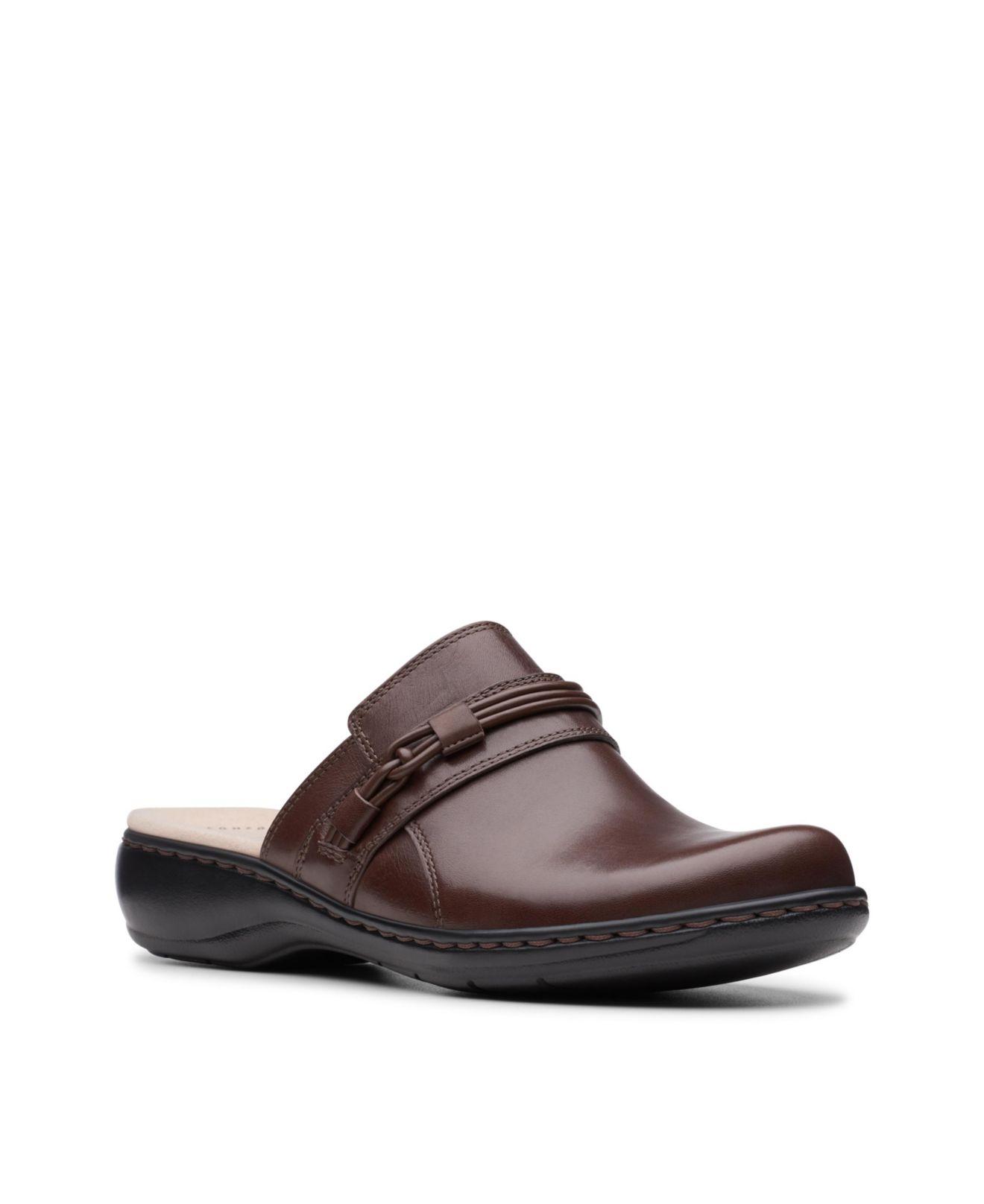 delana abbey clarks