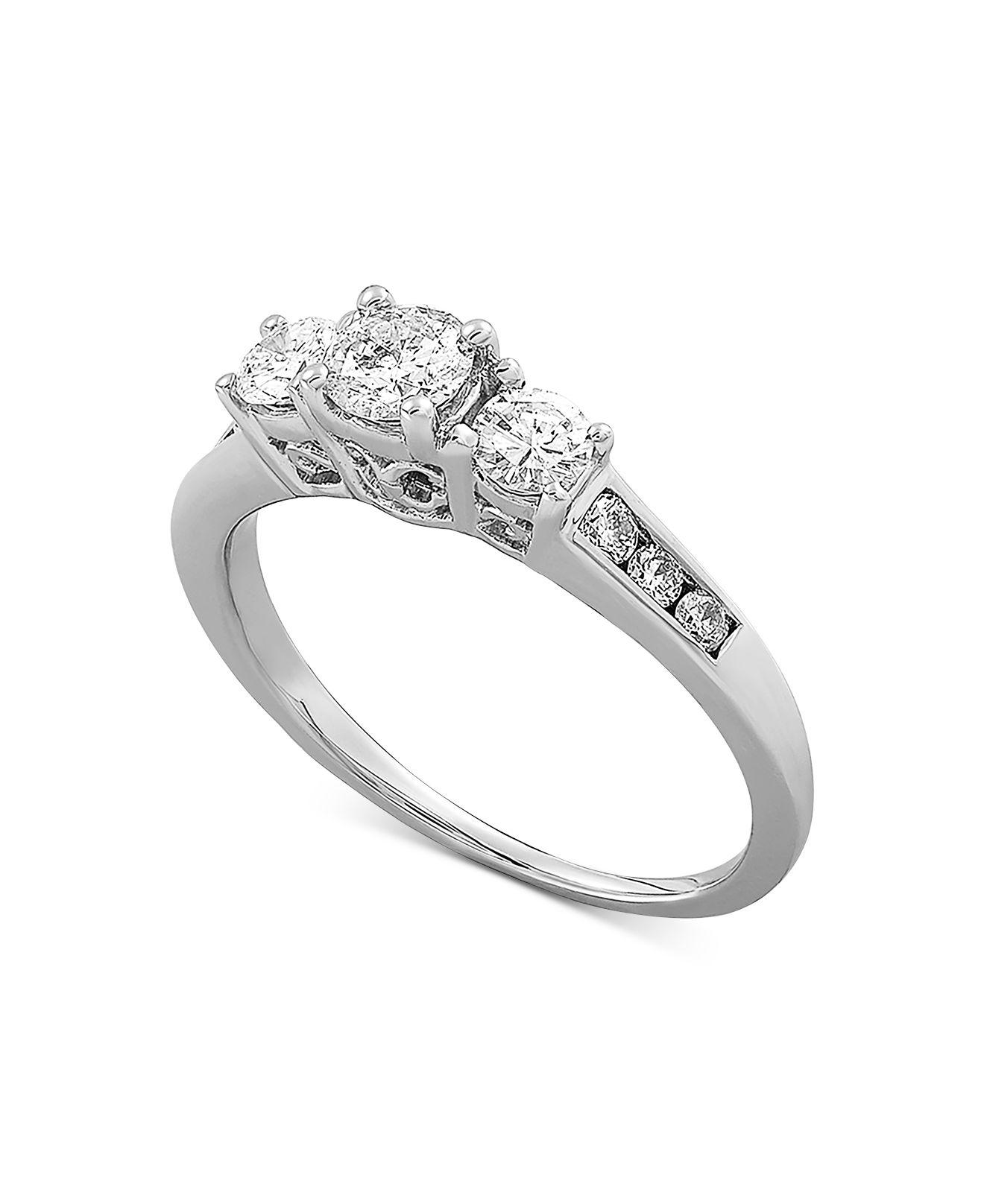 Macy\'s Three Stone Diamond Ring 2025