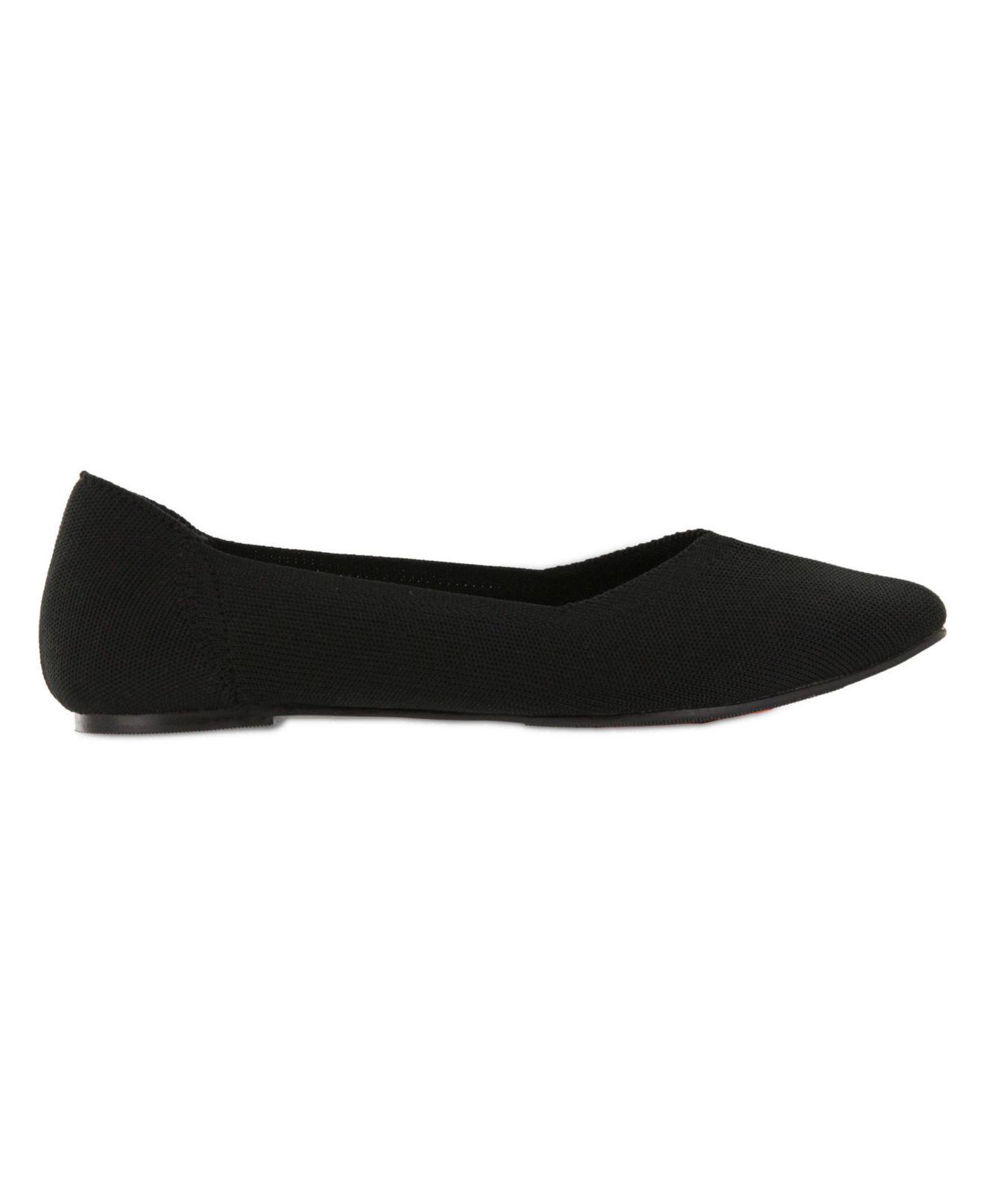 mia kerri pointed toe flyknit flat