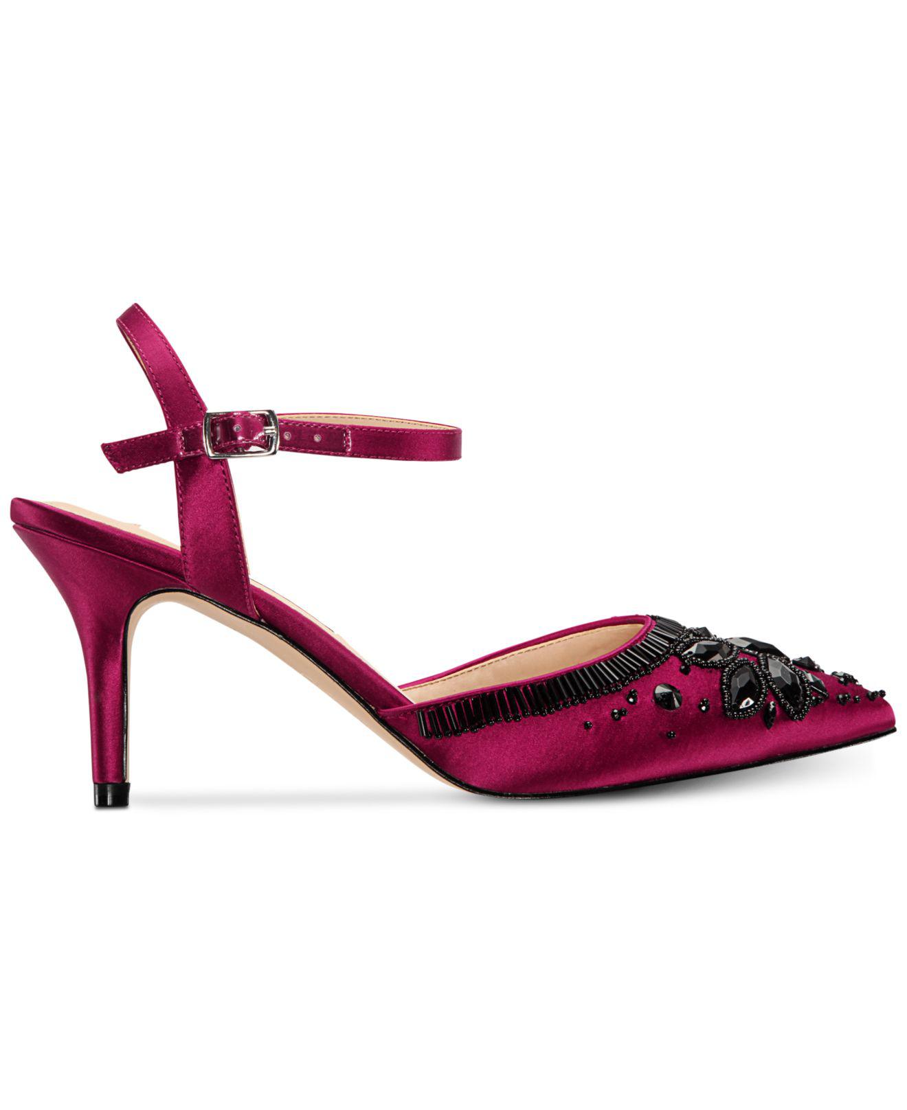 nina thora evening pumps