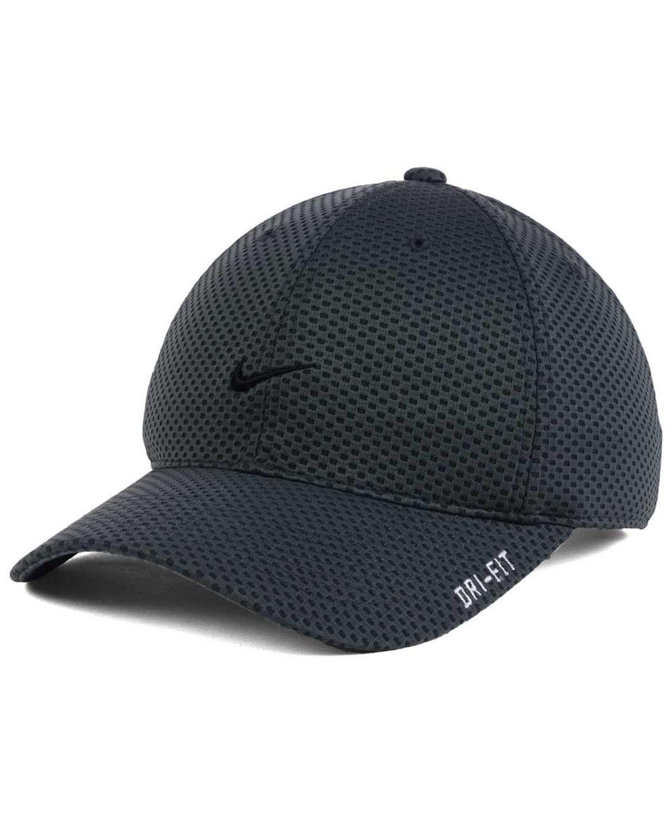Nike 6 Panel Tailwind Cap in Black for Men | Lyst
