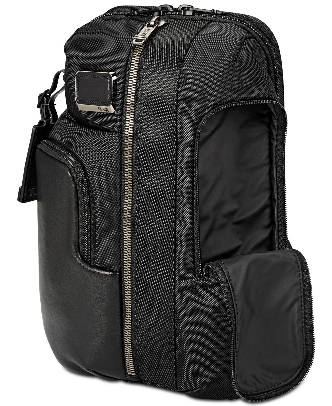 tumi smith sling review