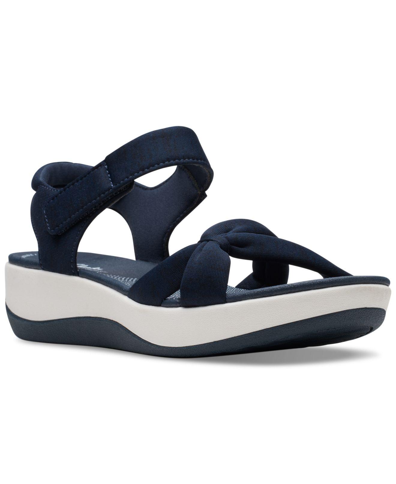 Clarks Clouldsteppers Arla Shore Strappy Sandals in Blue | Lyst