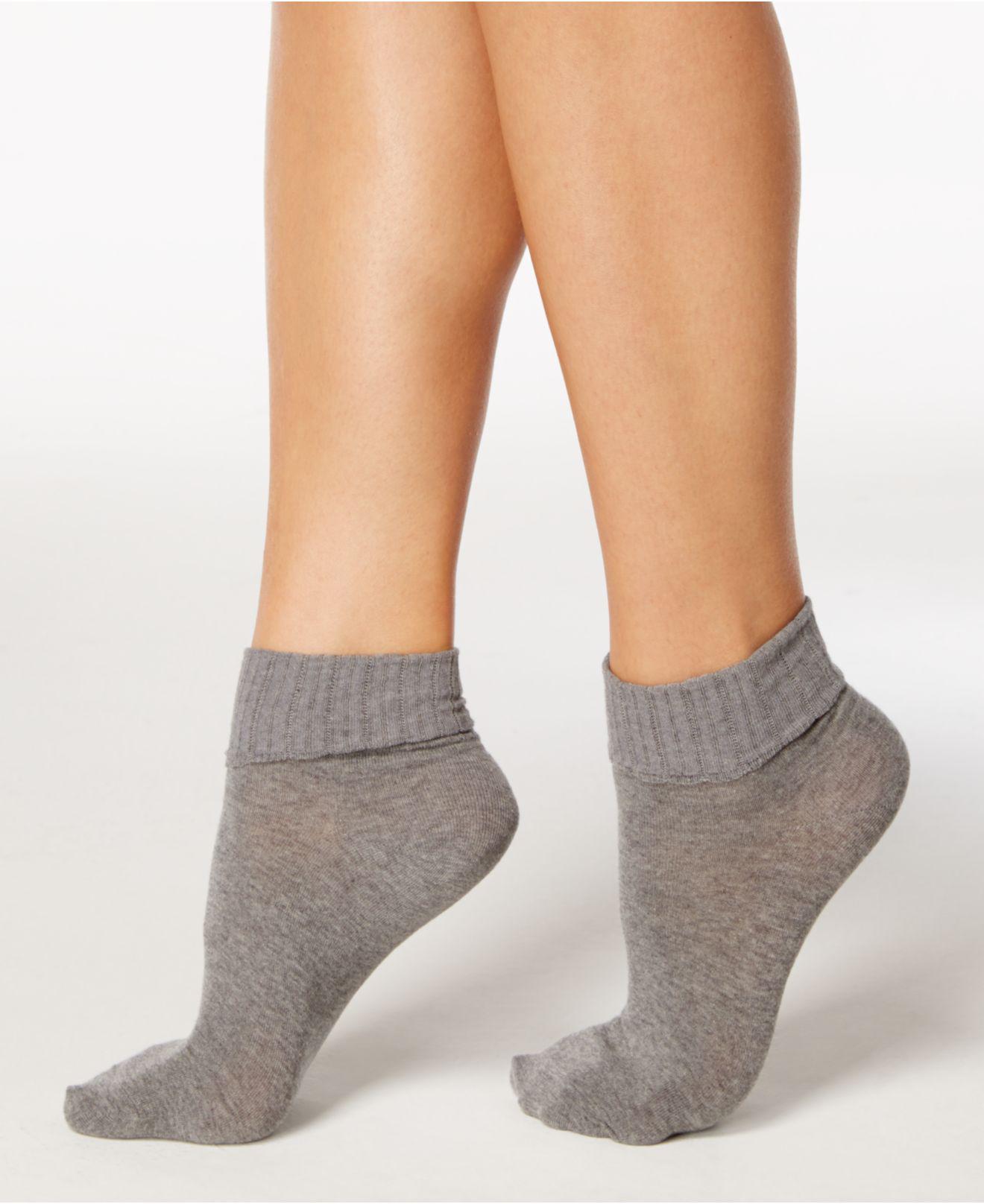 Hue Cotton Women's Scalloped Turncuff Socks in Gray Lyst