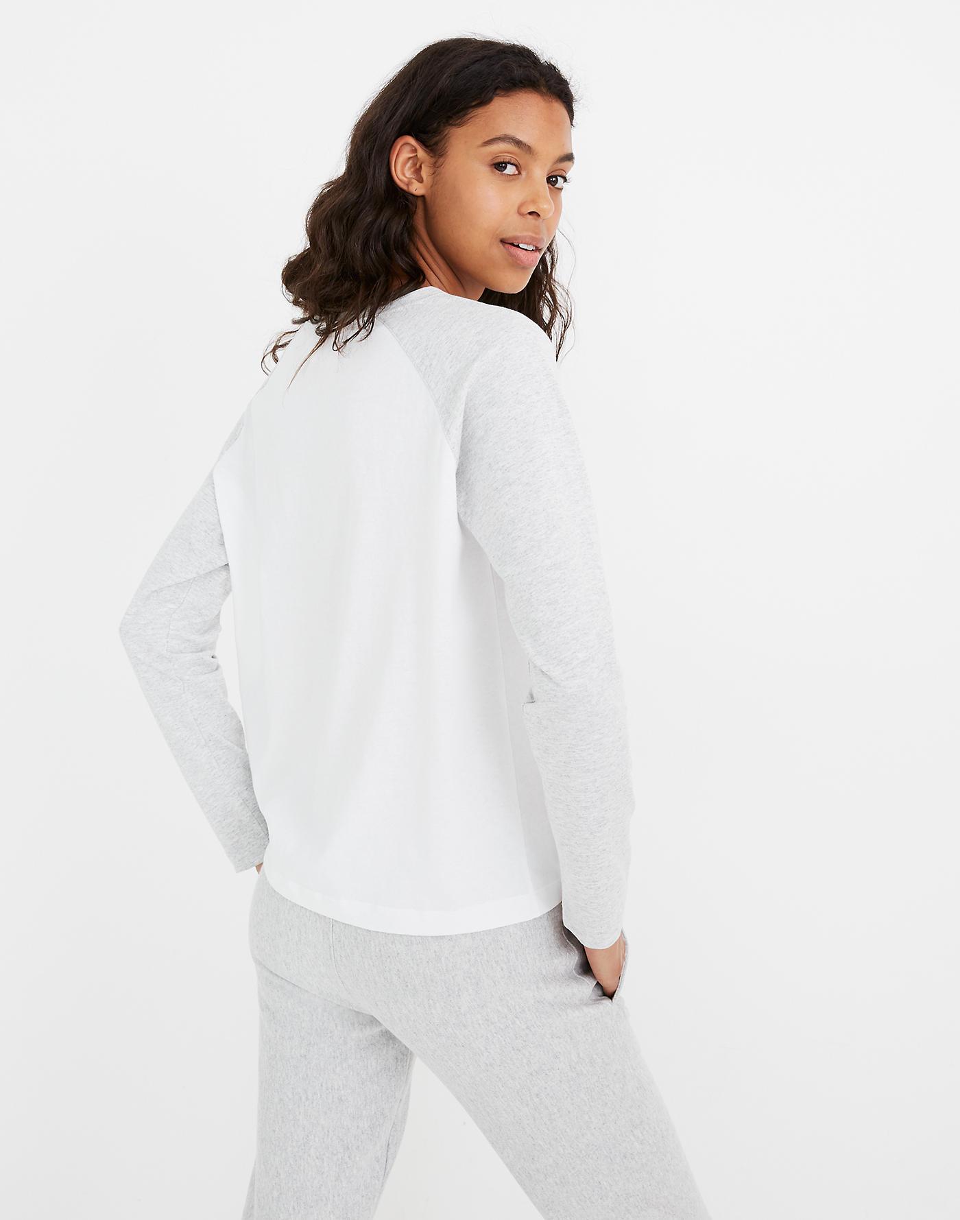 white cropped champion shirt