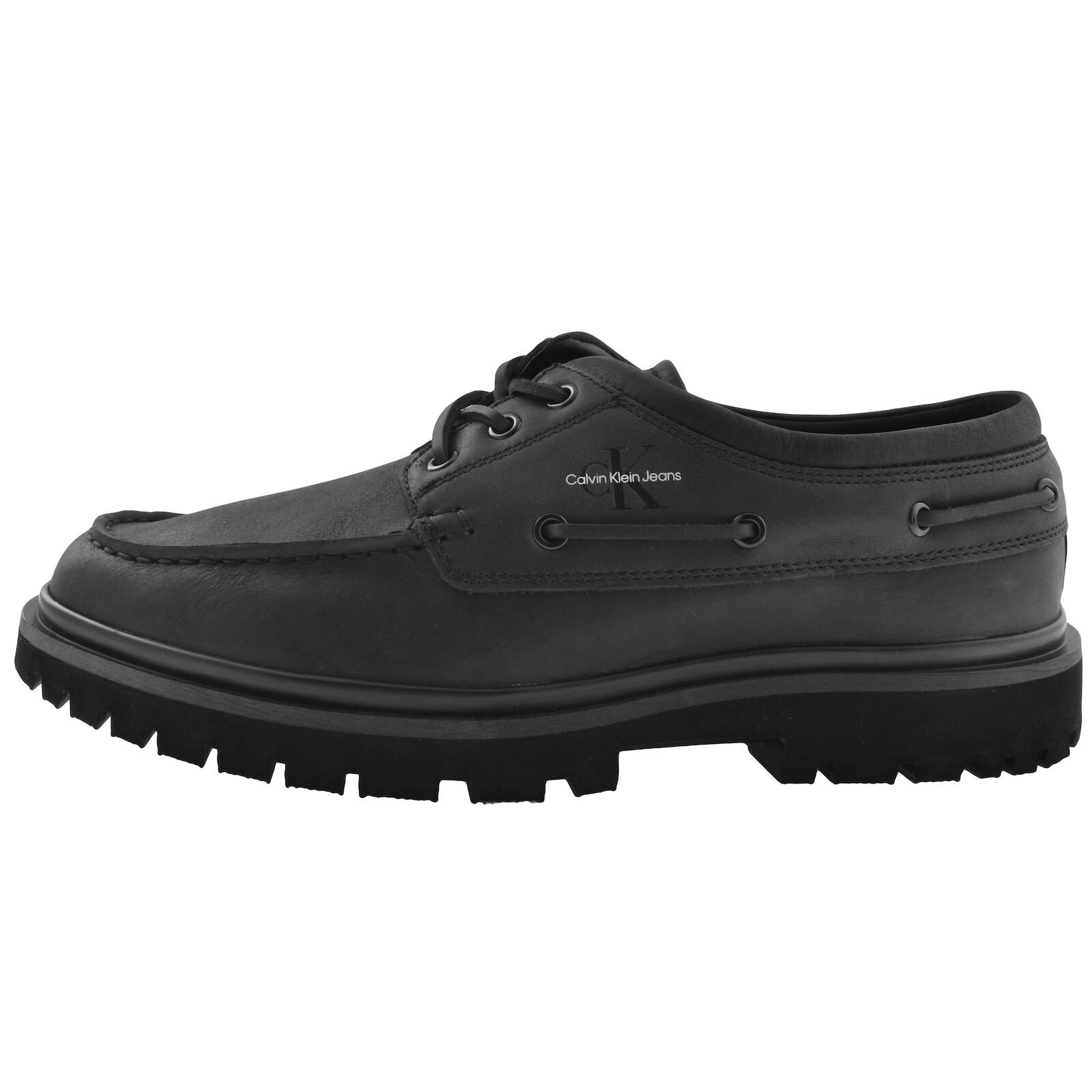 Black jeans and boat shoes sales