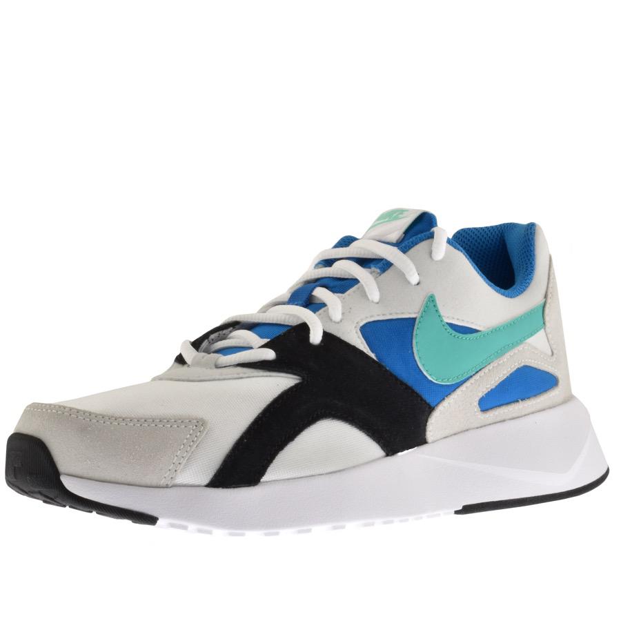 nike pantheos trainers in white