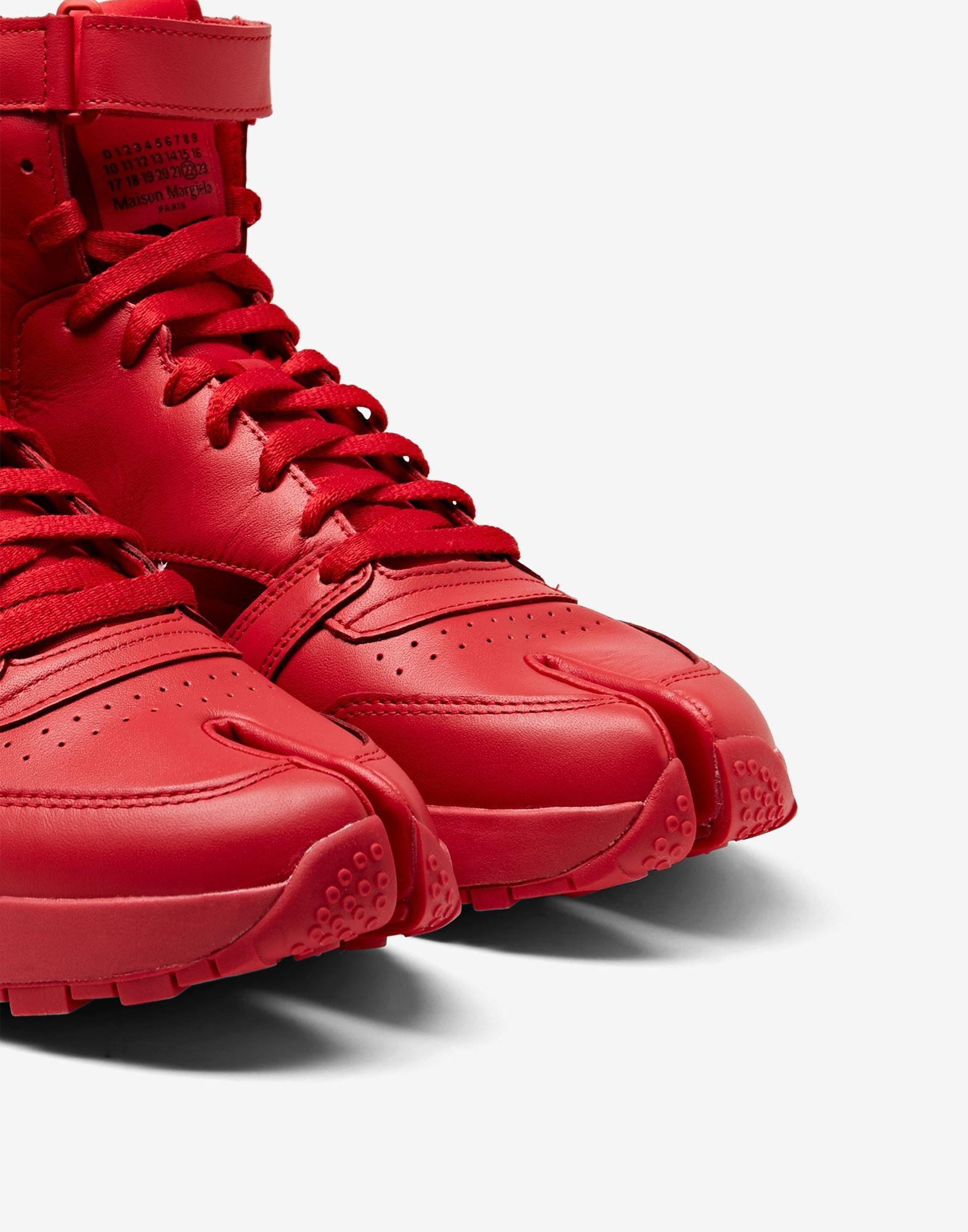 Maison Margiela Mm X Reebok Classic Leather Tabi High-top Sneakers in Red  for Men - Lyst