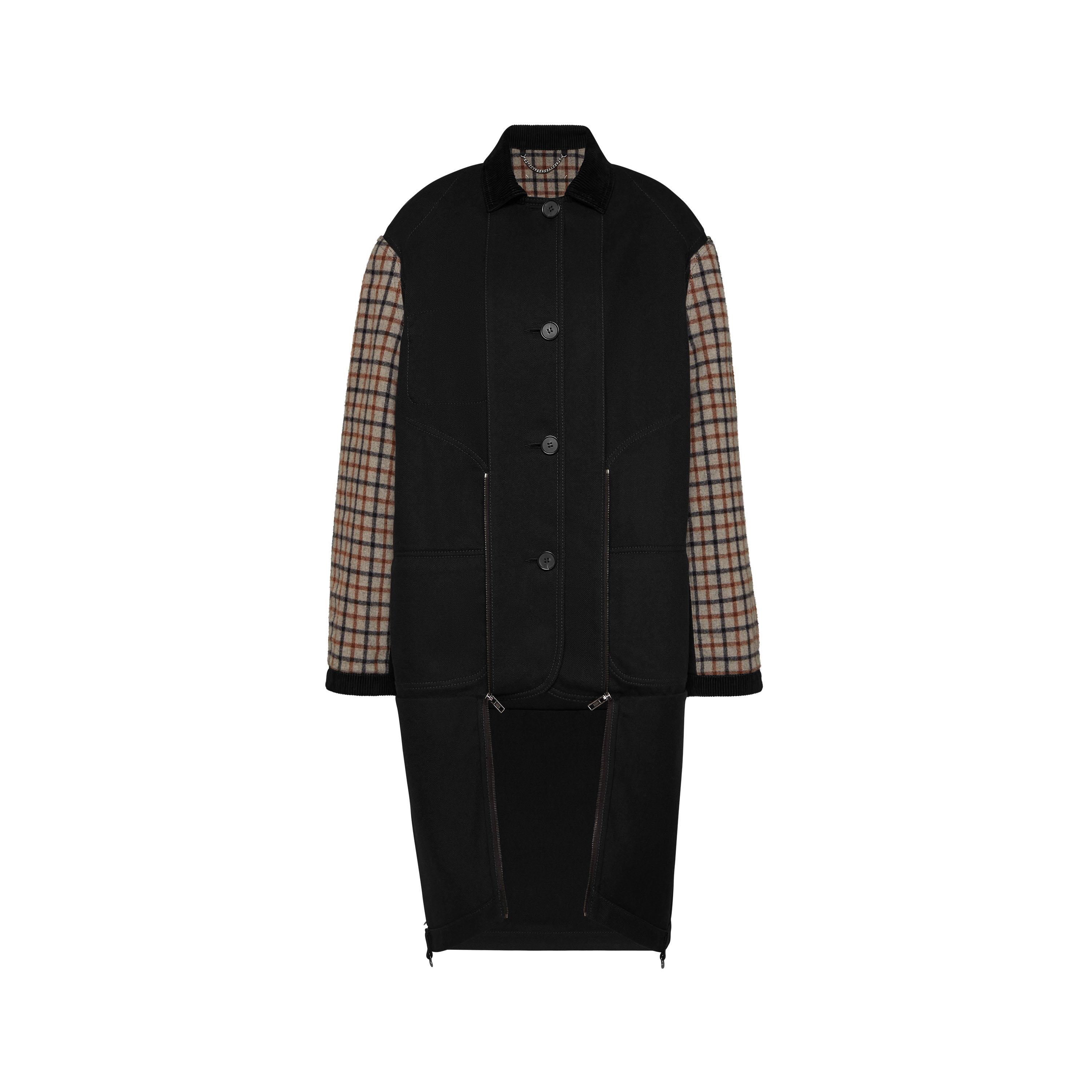 コート MAISON MARGIELA Woman Coat Black SI0AA0001S54870 900 Oversized Coat in Black – SVRN