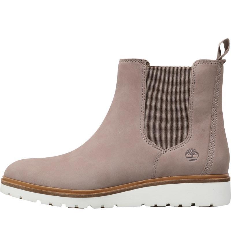 wearing ankle boots in summer