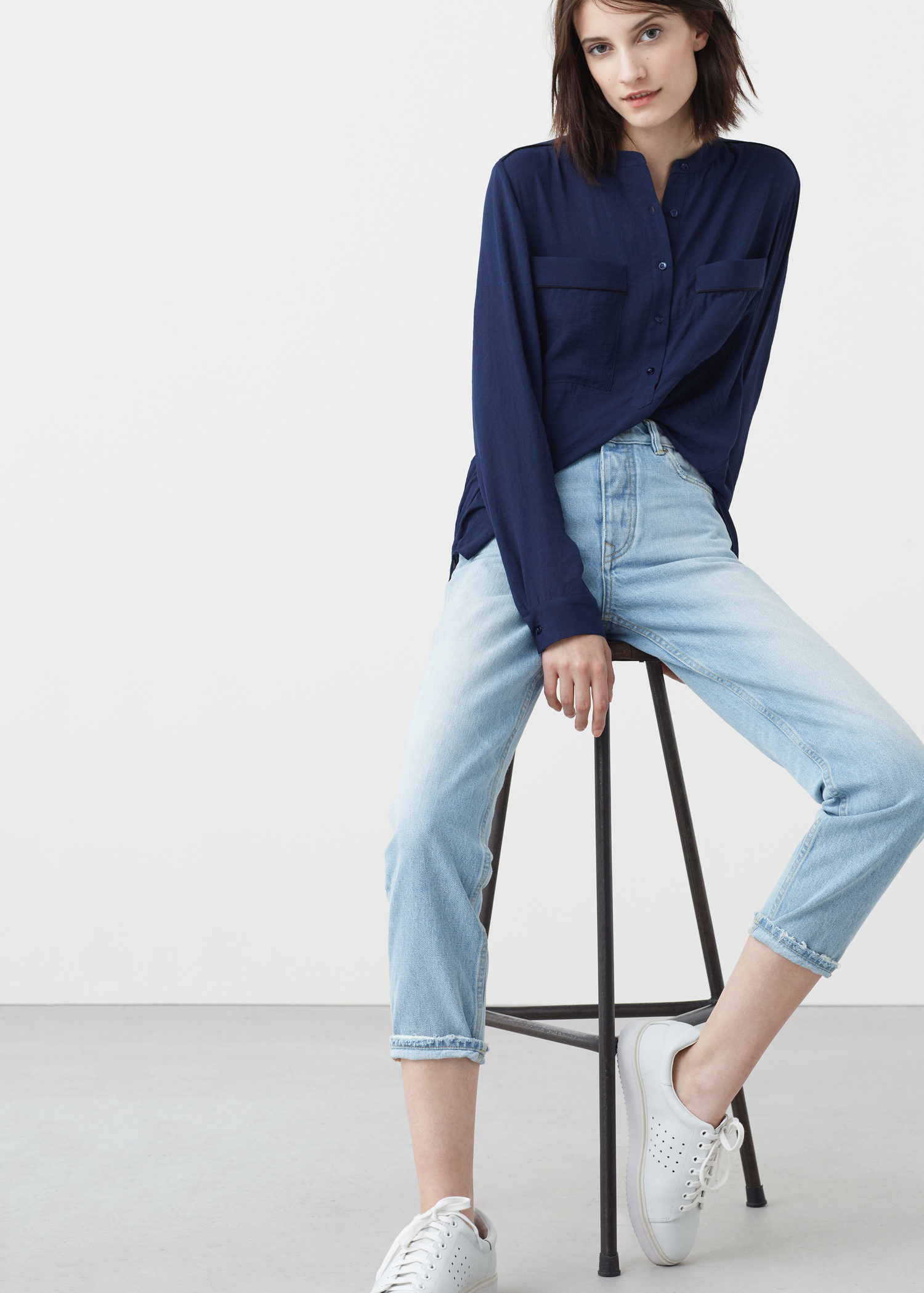 blue flowy top