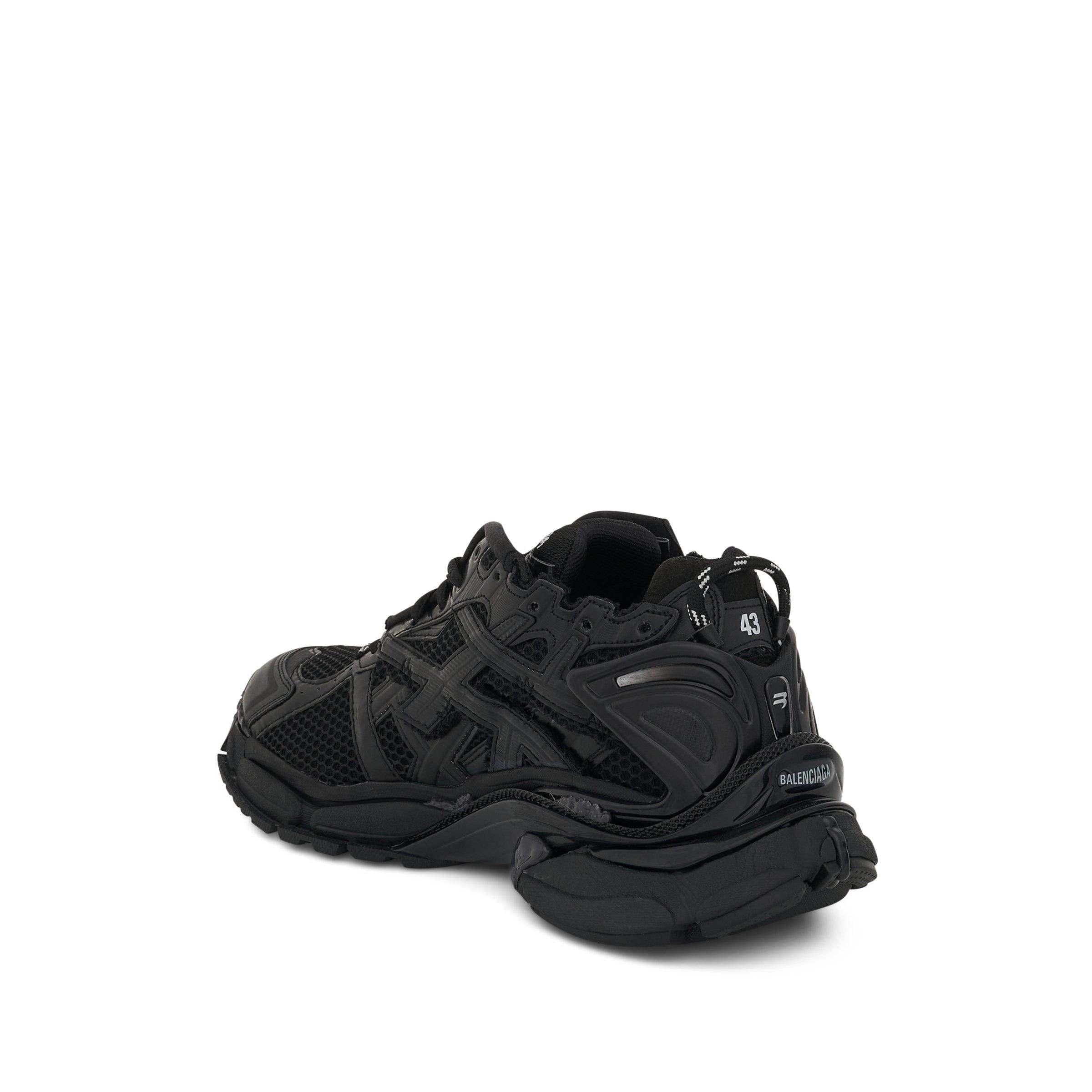 Balenciaga Runner Trainers In Black for Men | Lyst
