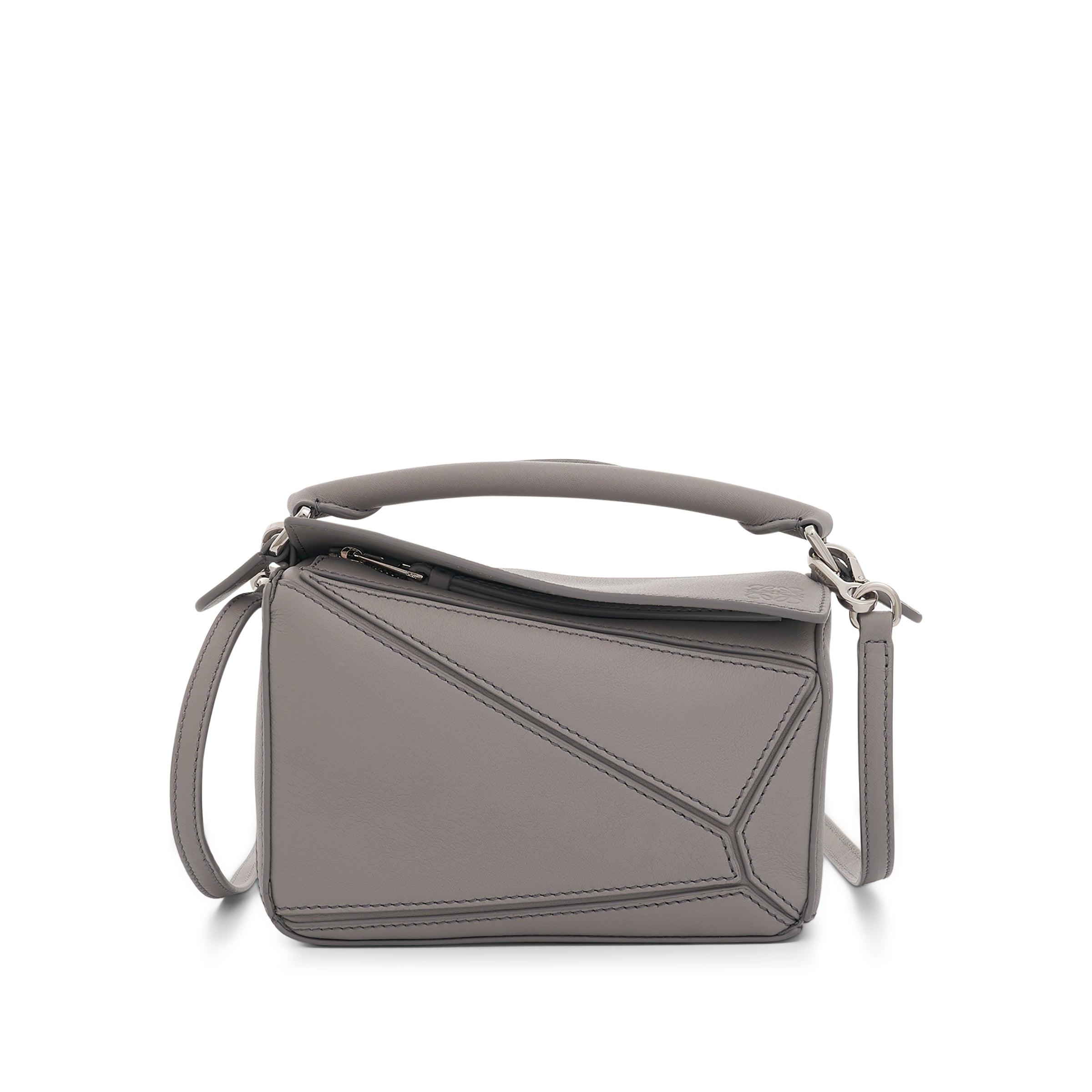 Harga loewe hotsell puzzle bag
