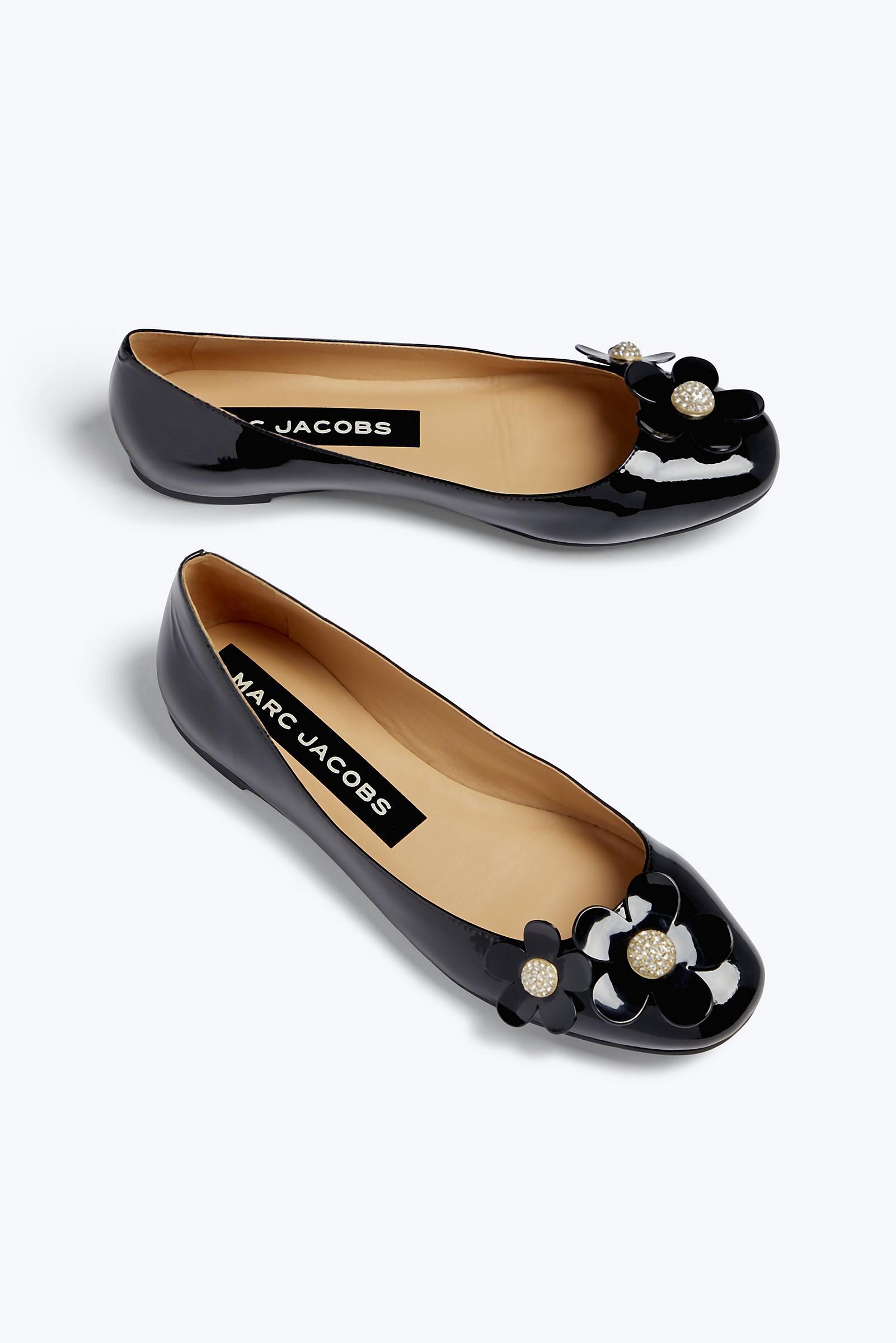 marc jacobs daisy ballerina flat