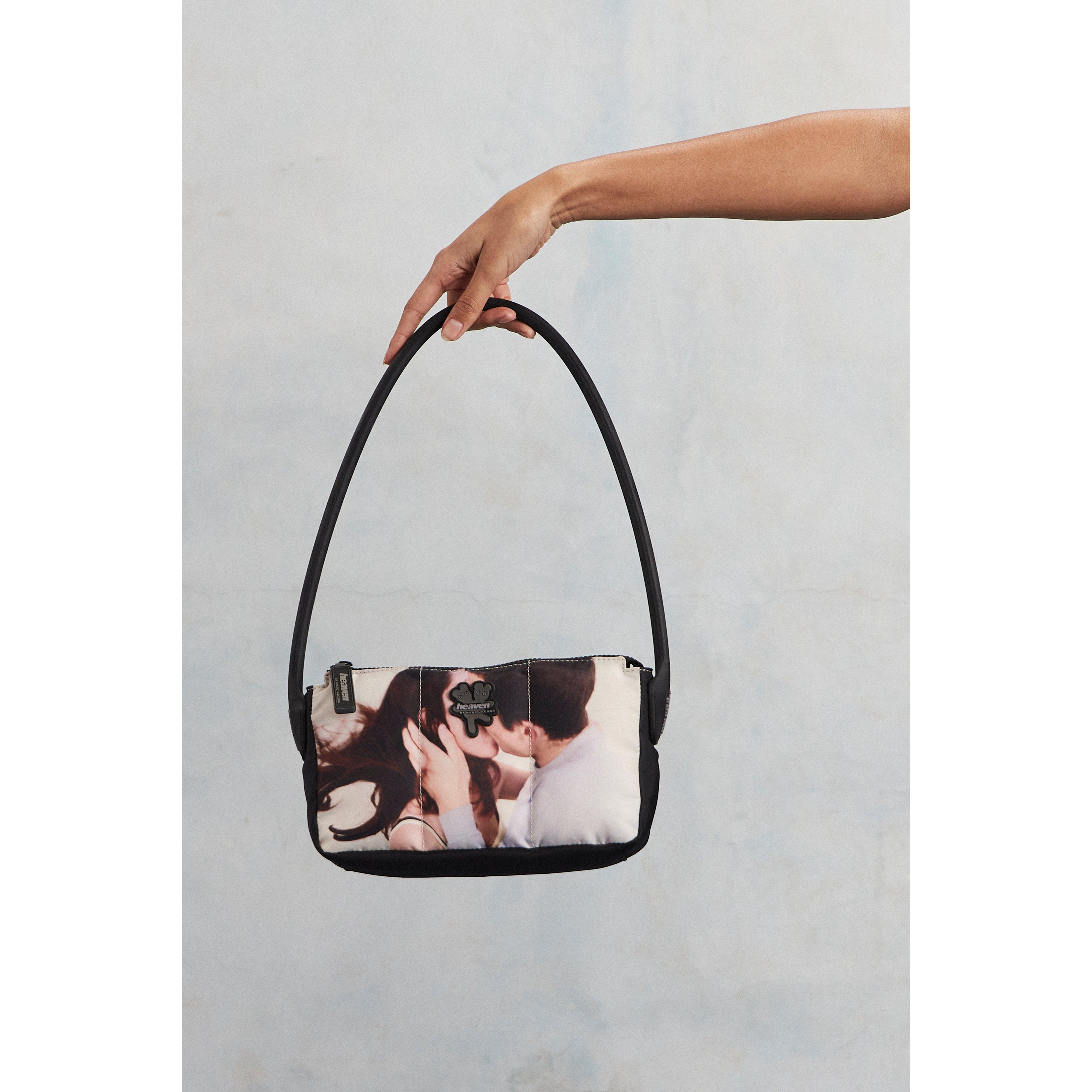 Marc Jacobs Kissing Shoulder Bag in Black