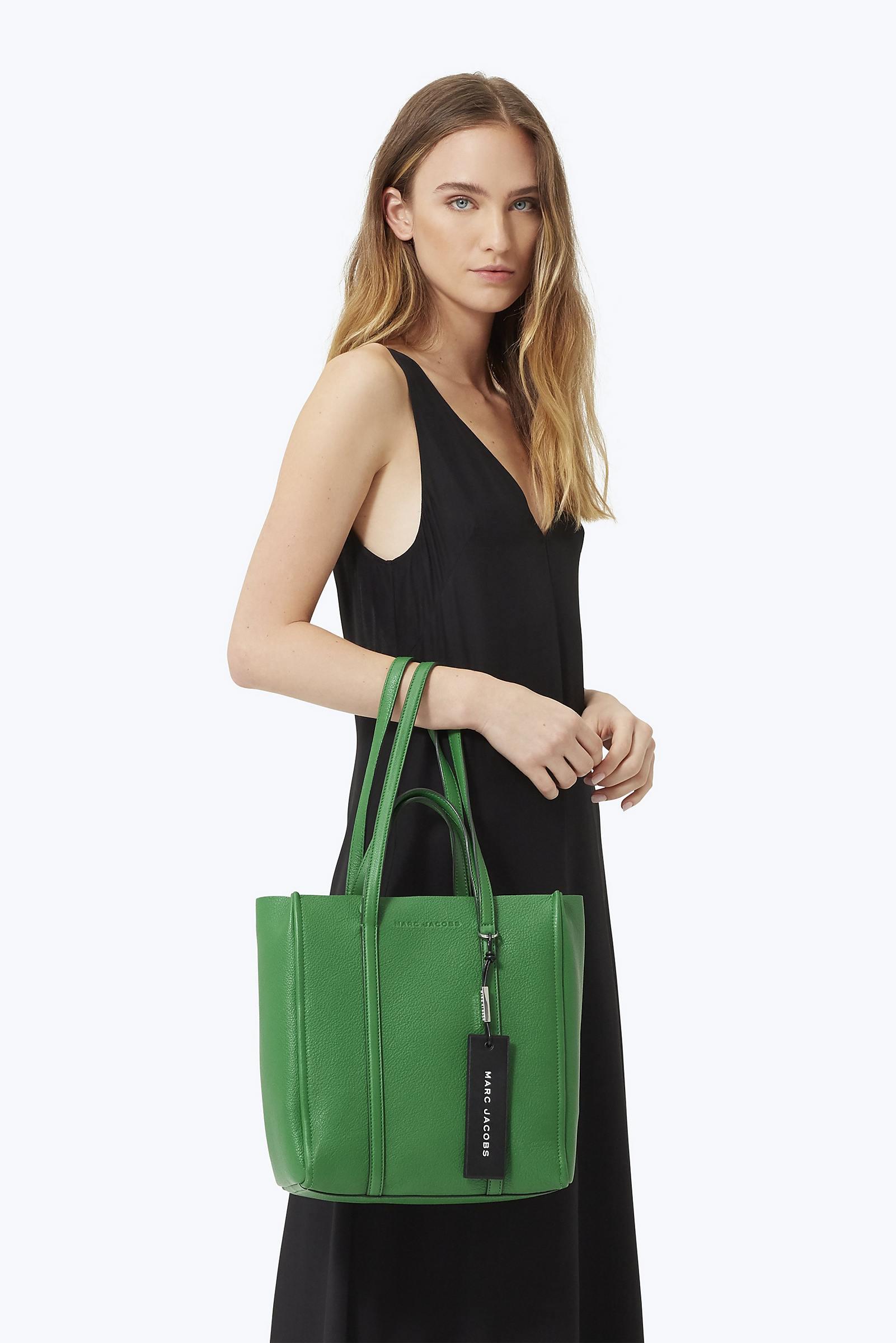 Marc Jacobs The Tag Leather Tote in Green | Lyst