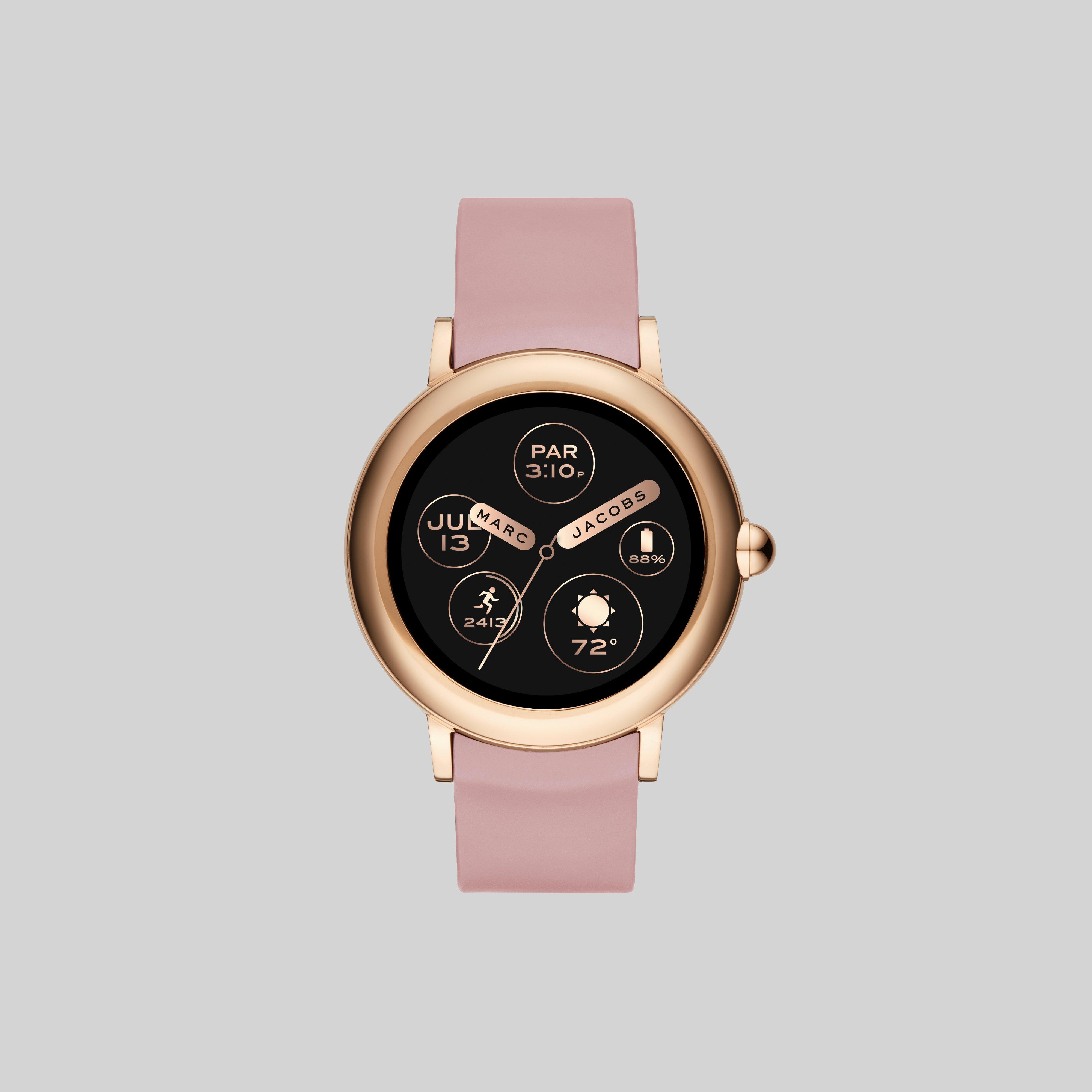 nok Indigenous Pygmalion Marc Jacobs Riley Touchscreen Smartwatch in Pink | Lyst
