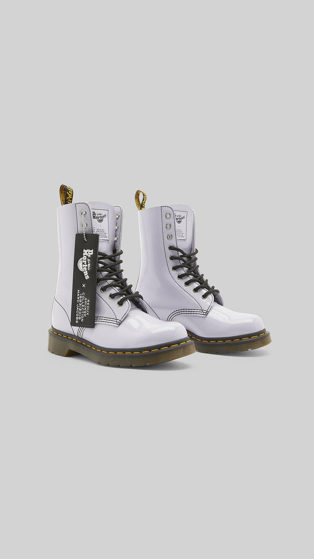 marc jacobs x doc martens
