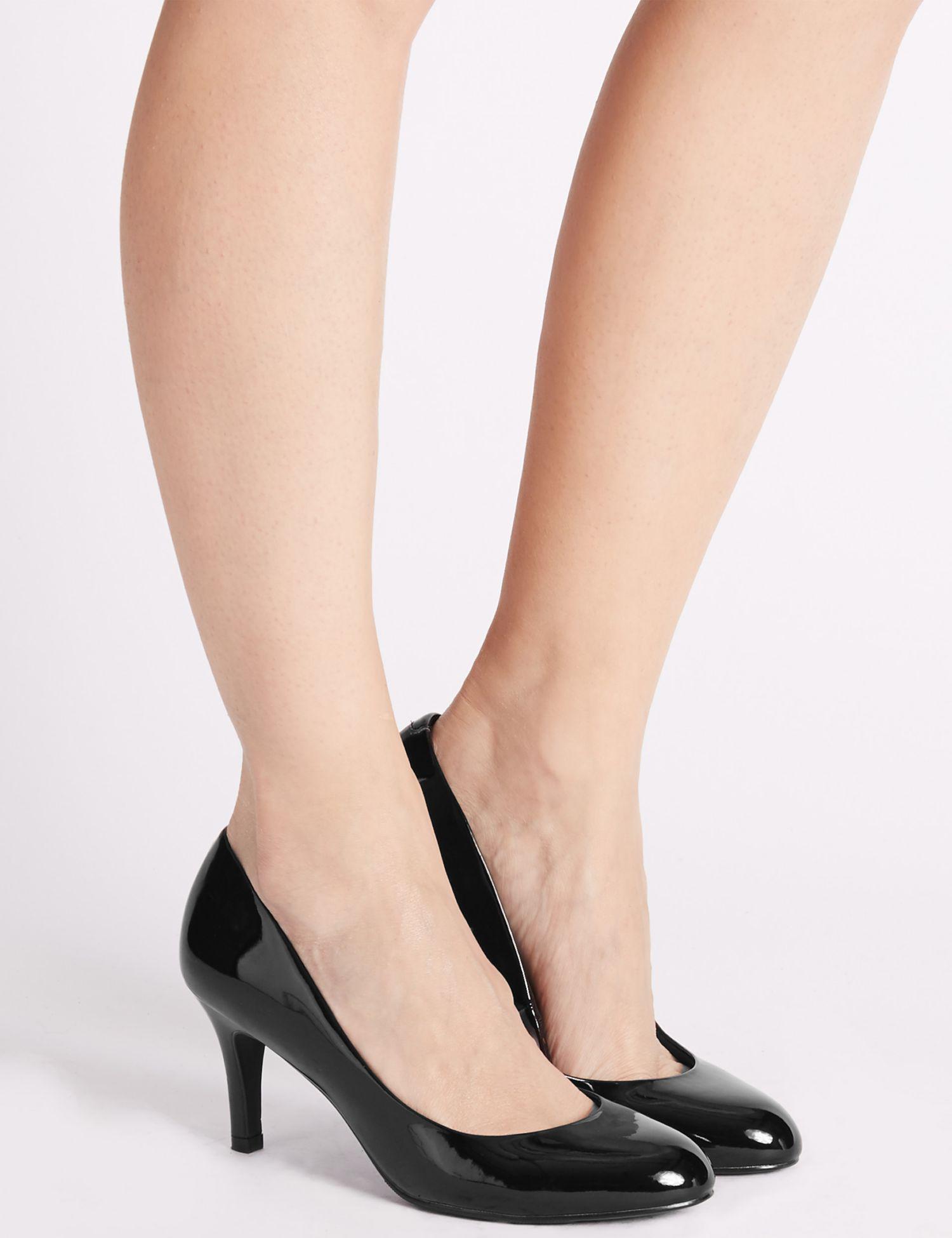 black almond toe court shoes