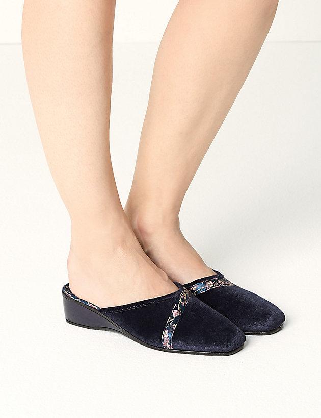 mule slippers with heel