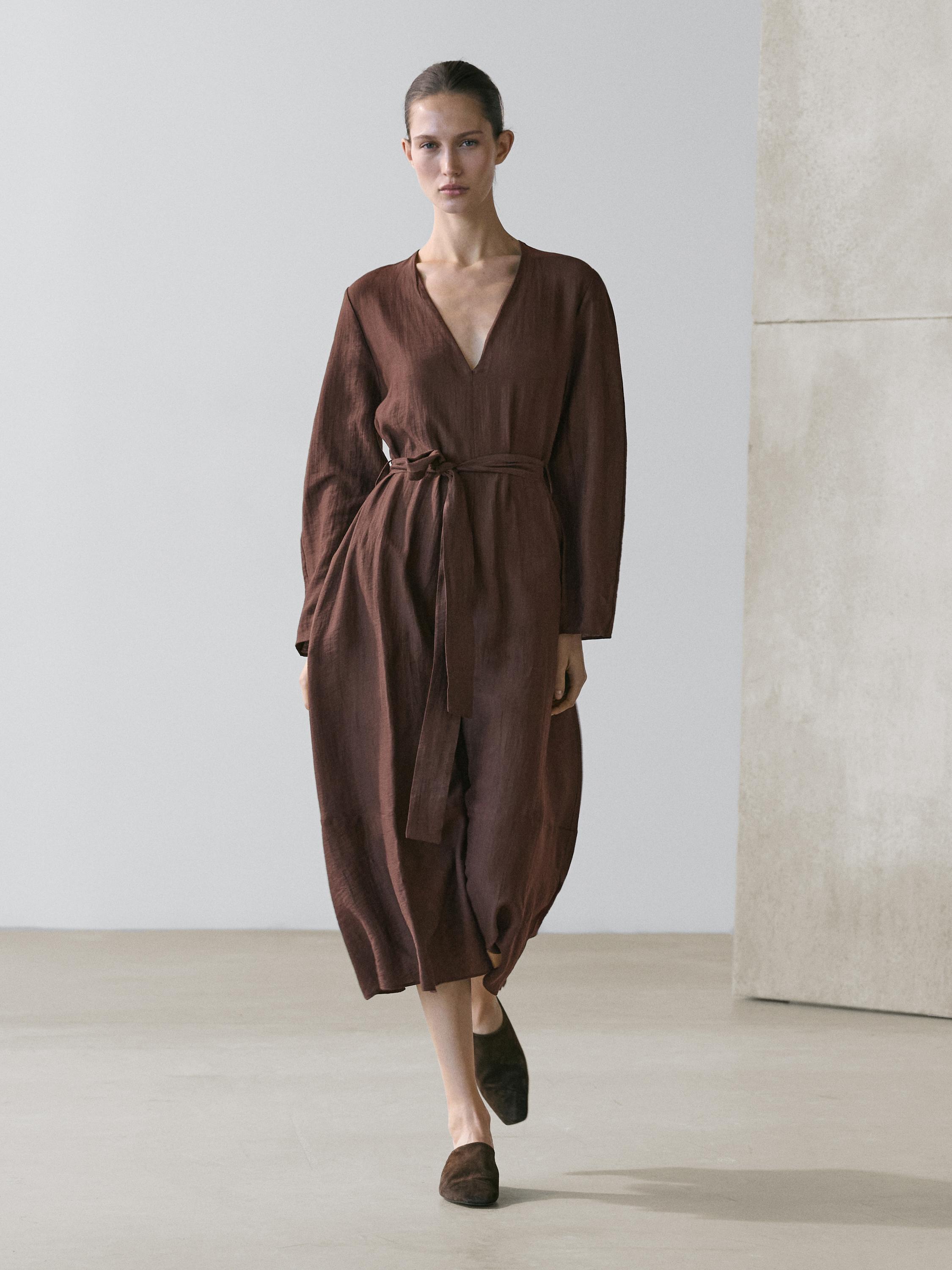 massimo dutti brown linen dress Flowing Midi With Belt in Buy Cream/Black Scarf Asymmetric INV-D261429 Women's linen Mini dress crafted from Size:45 EU (11.5 US)