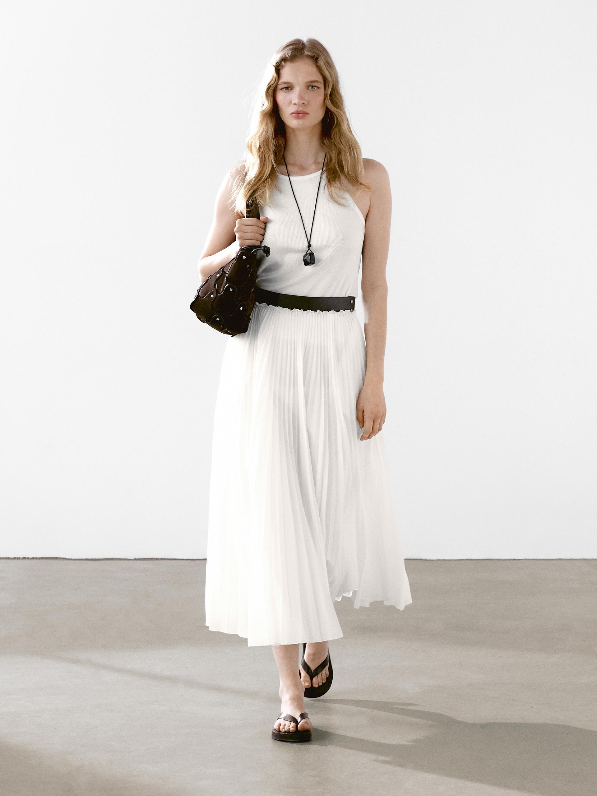 MASSIMO DUTTI Pleated Skirt With Leather Detail in White MASSIMO DUTTI Pleated Skirt With Leather Detail in White