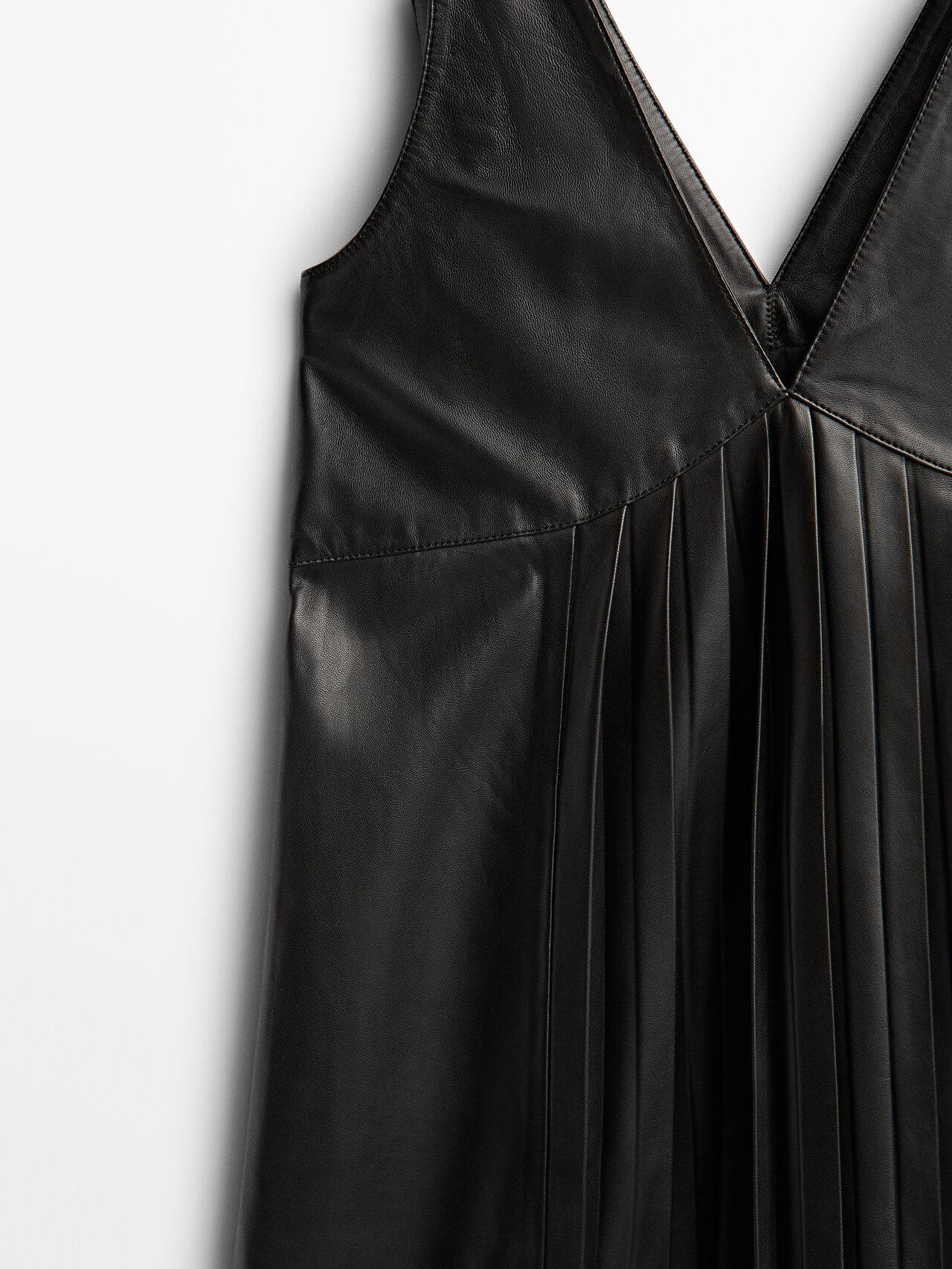 MASSIMO DUTTI Black Pleated Leather 