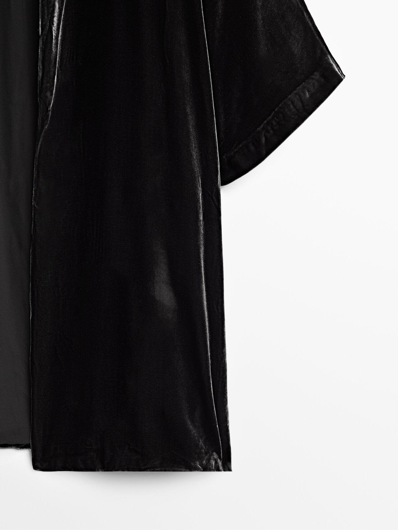 MASSIMO DUTTI Long Velvet Kimono in Black | Lyst