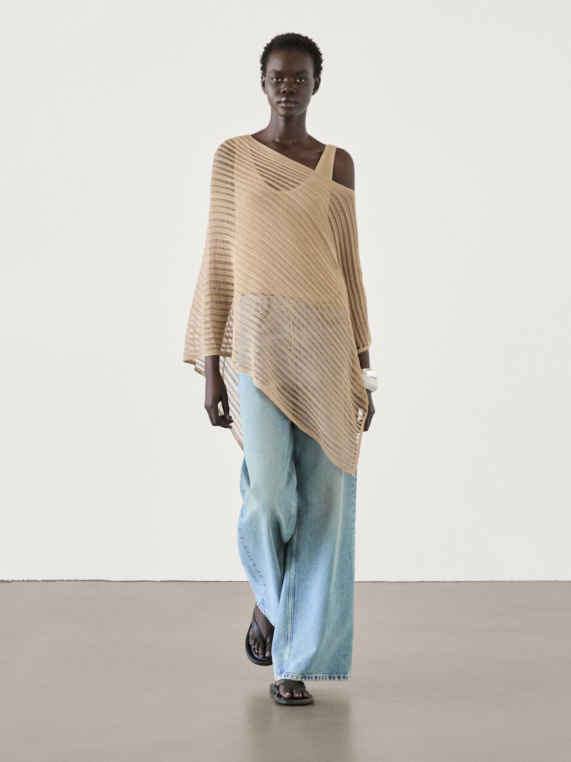 Capa Punto Asimétrica Semitransparente MASSIMO DUTTI de color