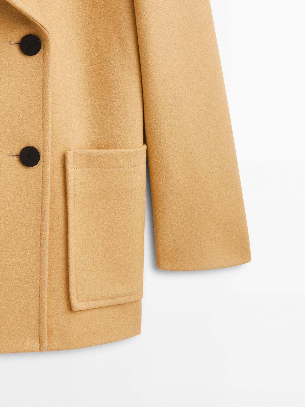 MASSIMO DUTTI Short Voluminous Double-breasted Coat in Natural | Lyst