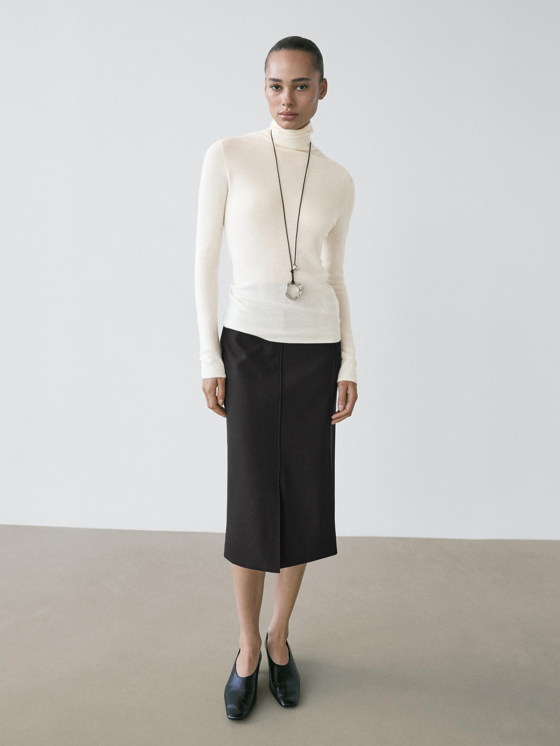 Jupe Midi Satinée Rouge Massimo Dutti – Taille 2 – Style Crayon Minimaliste