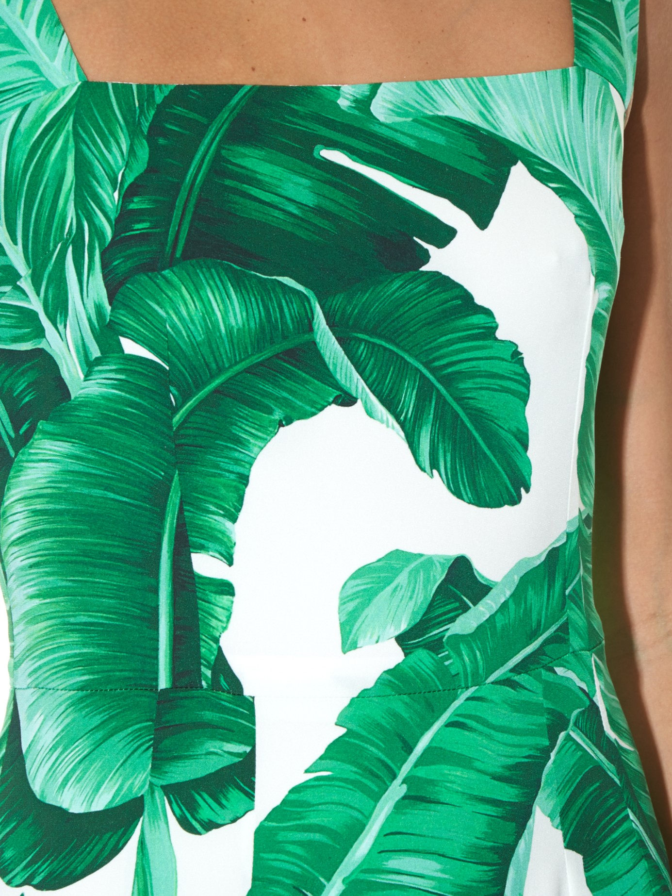 Dolce & Gabbana Banana Leaf-print Fluted-hem Dress in Green | Lyst