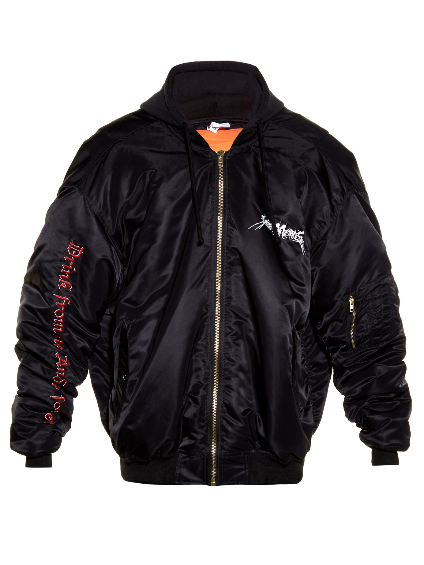 vetements total darkness