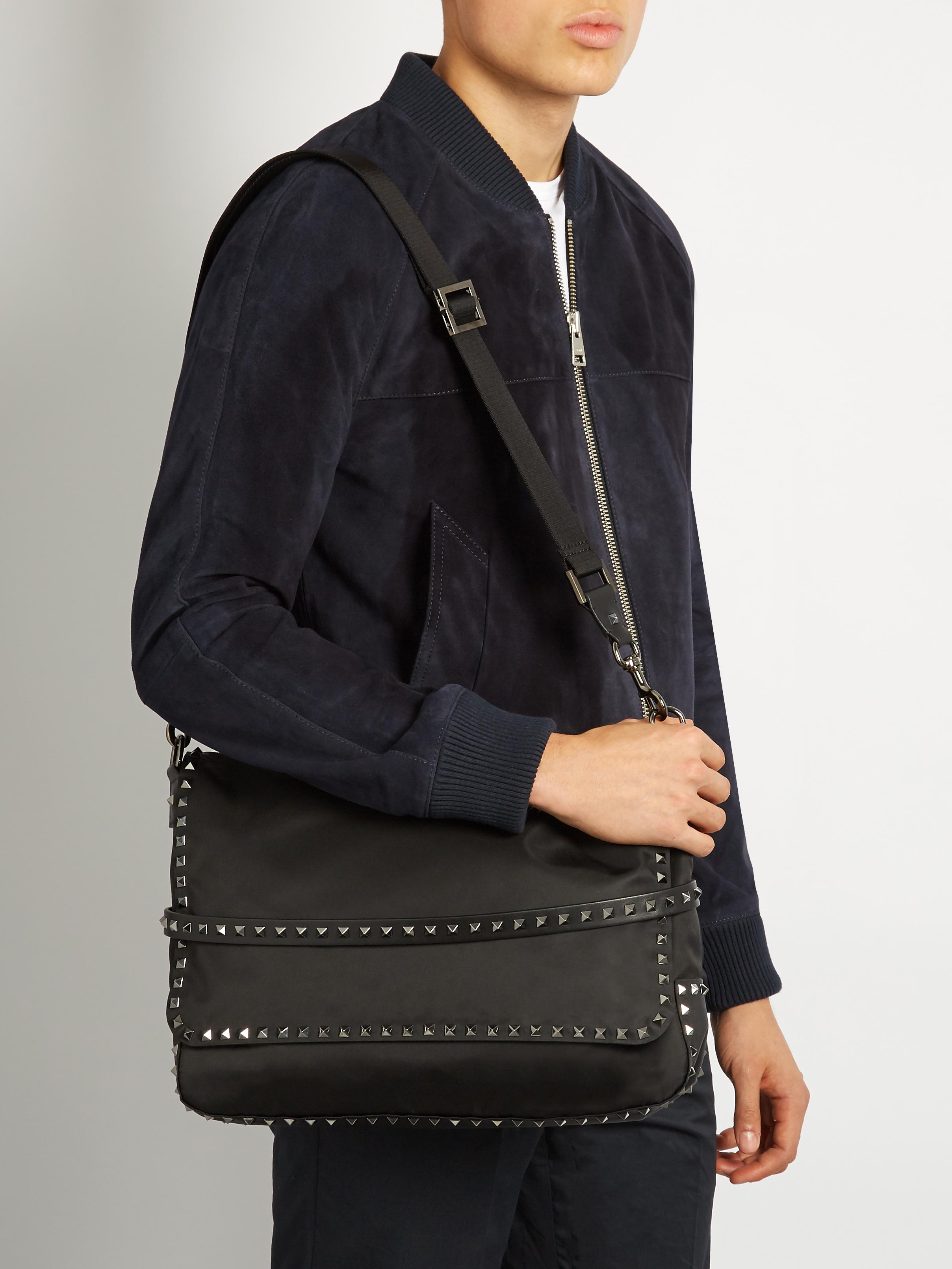 small drawstring pouches