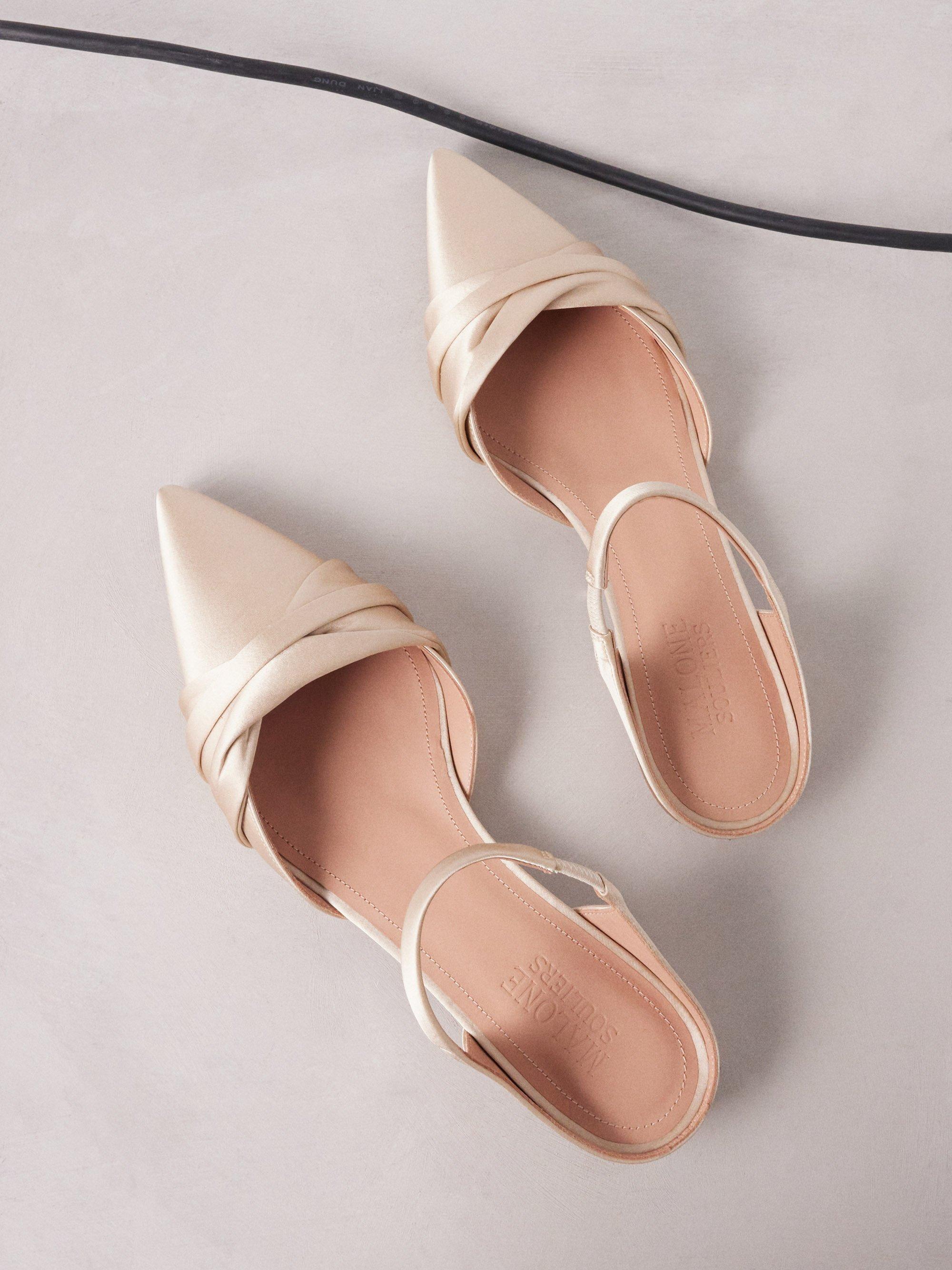 Backless pointed shop toe flats