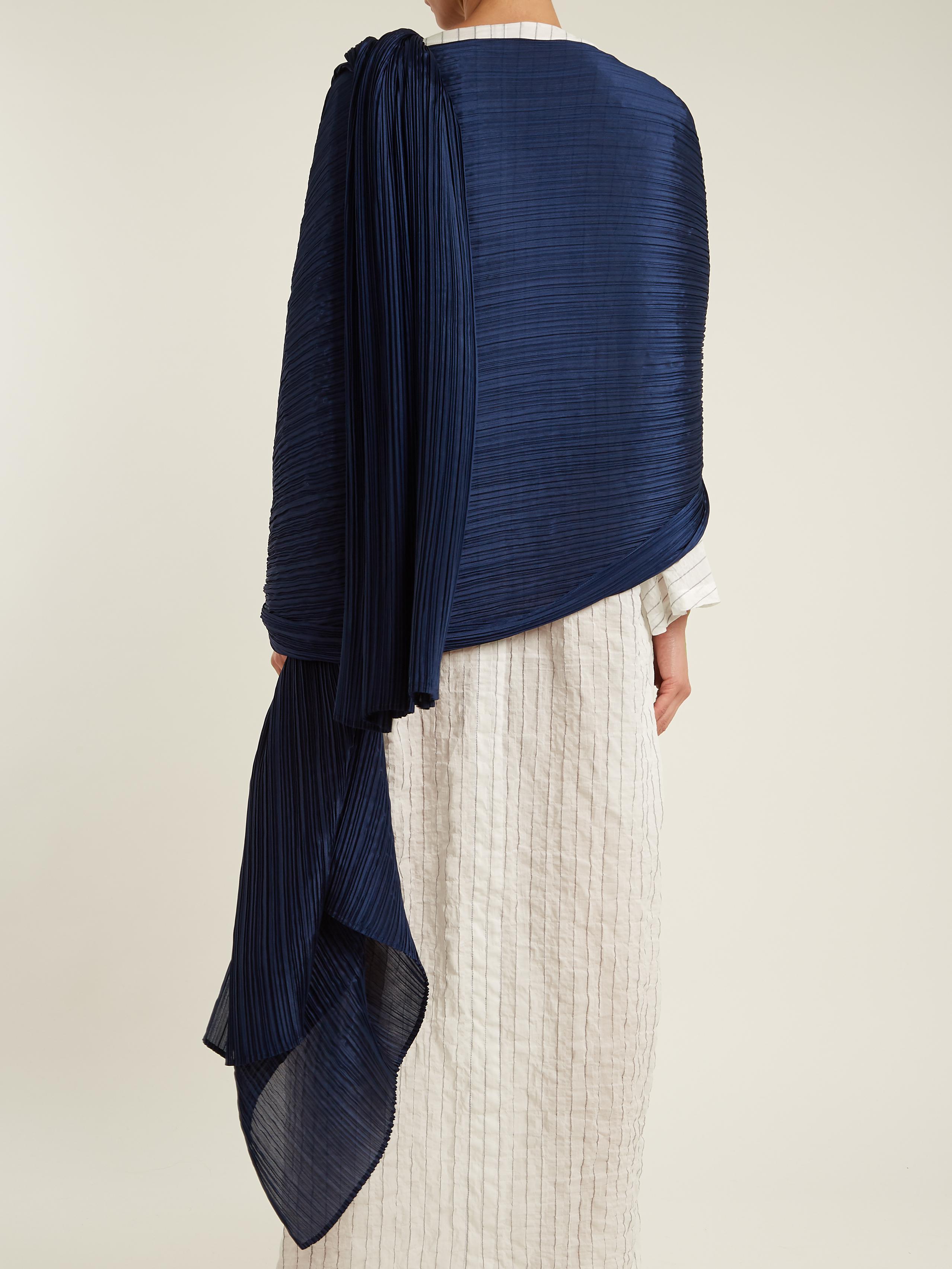Pleats Please Issey Miyake Synthetic Madame T Pleated Scarf in Navy ...