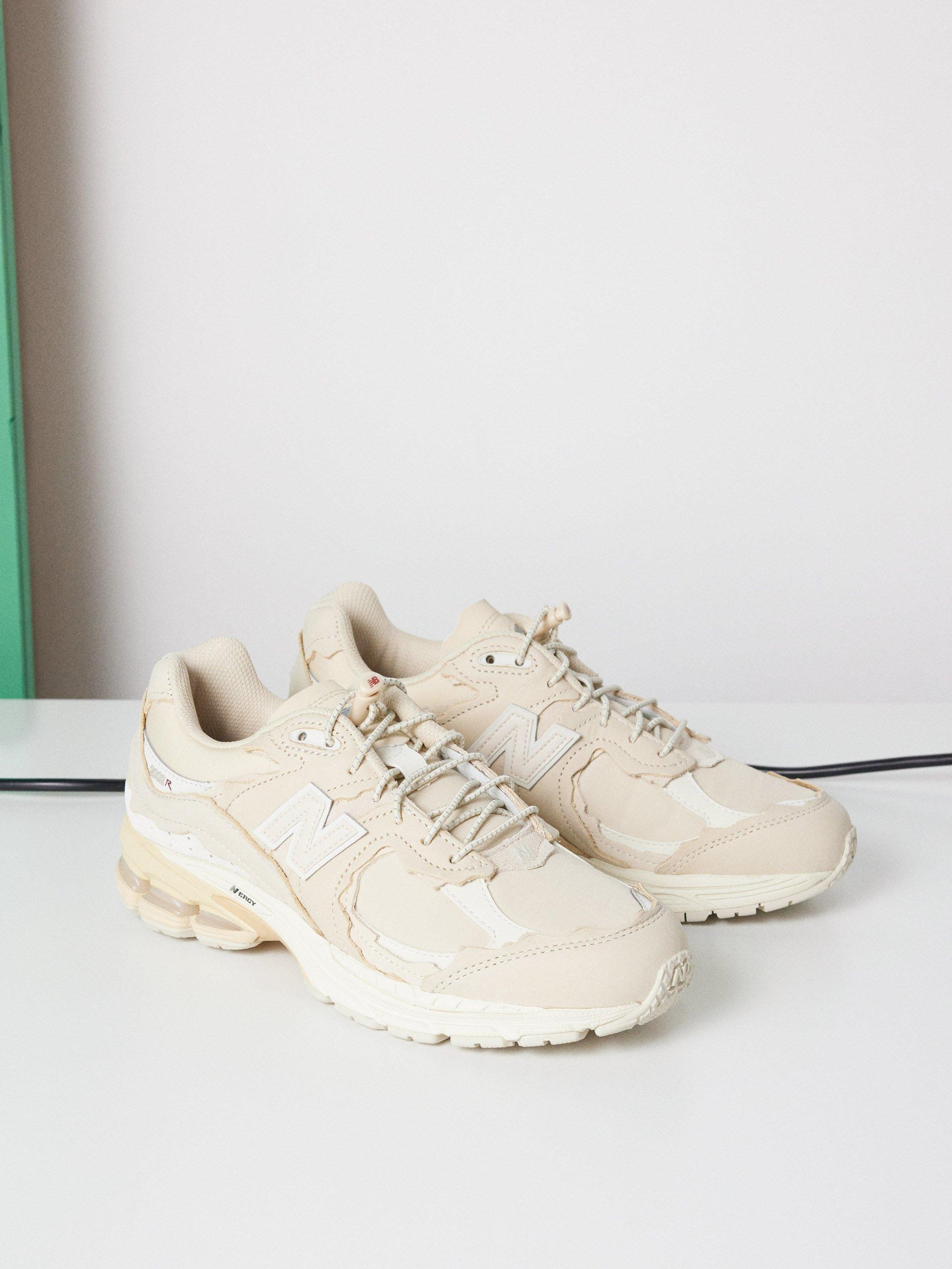 New balance mesh trainers top