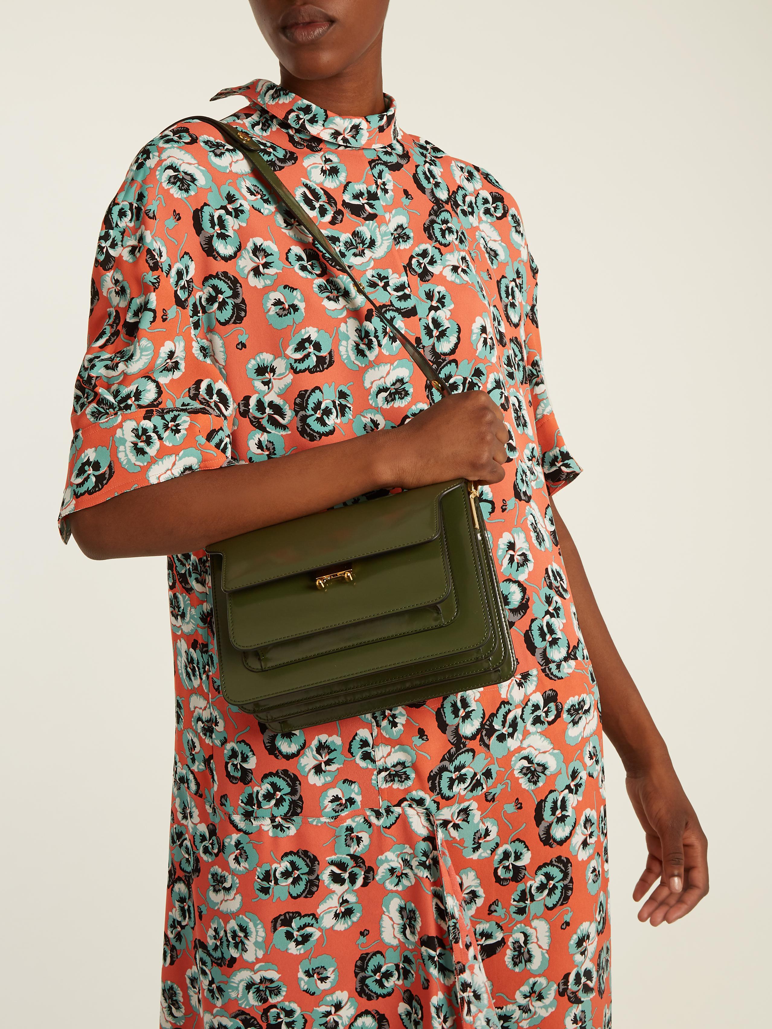 Marni Trunk Medium Leather Shoulder Bag in Green