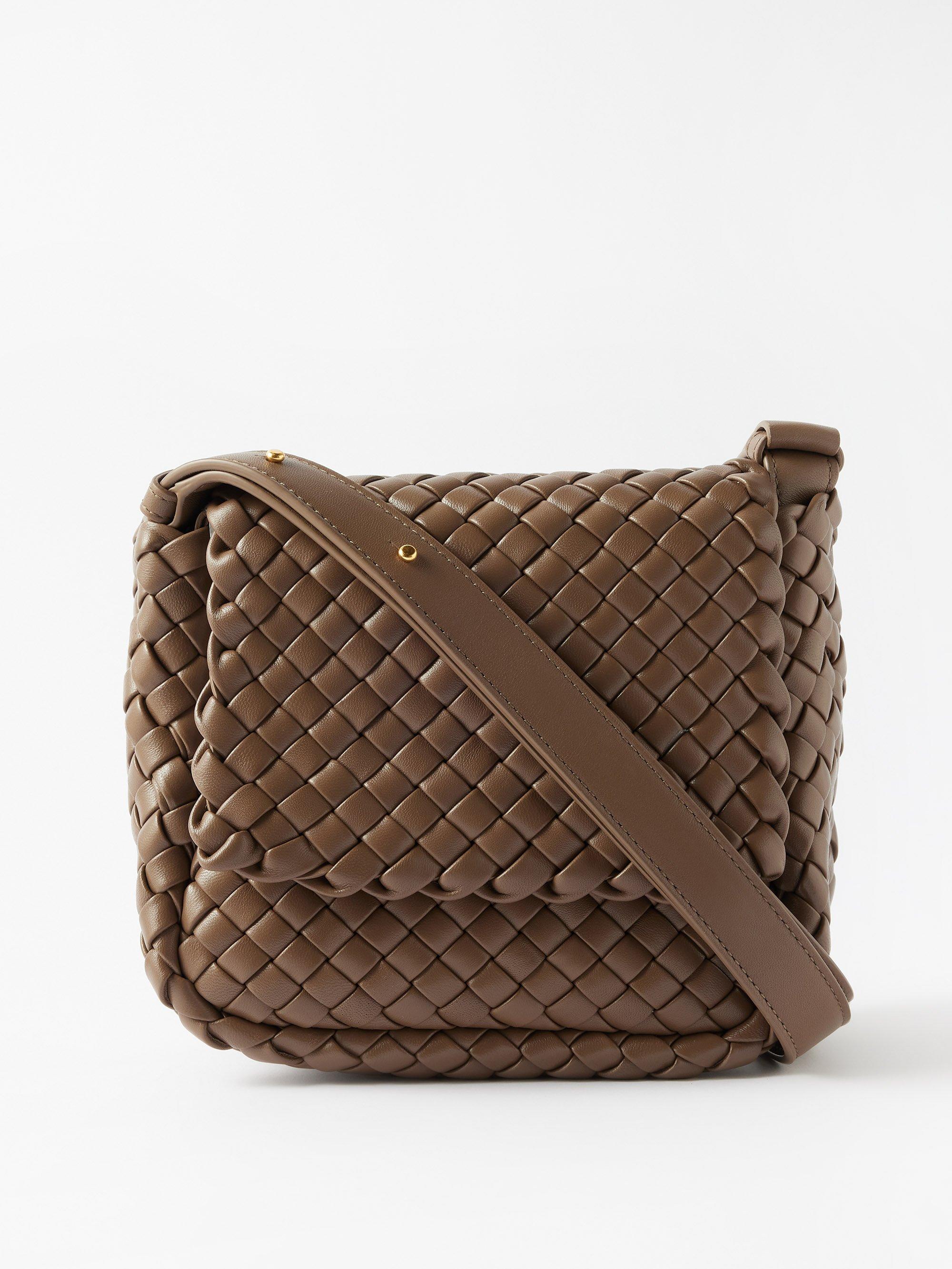 Intrecciato Leather Shoulder Bag in Beige - Bottega Veneta