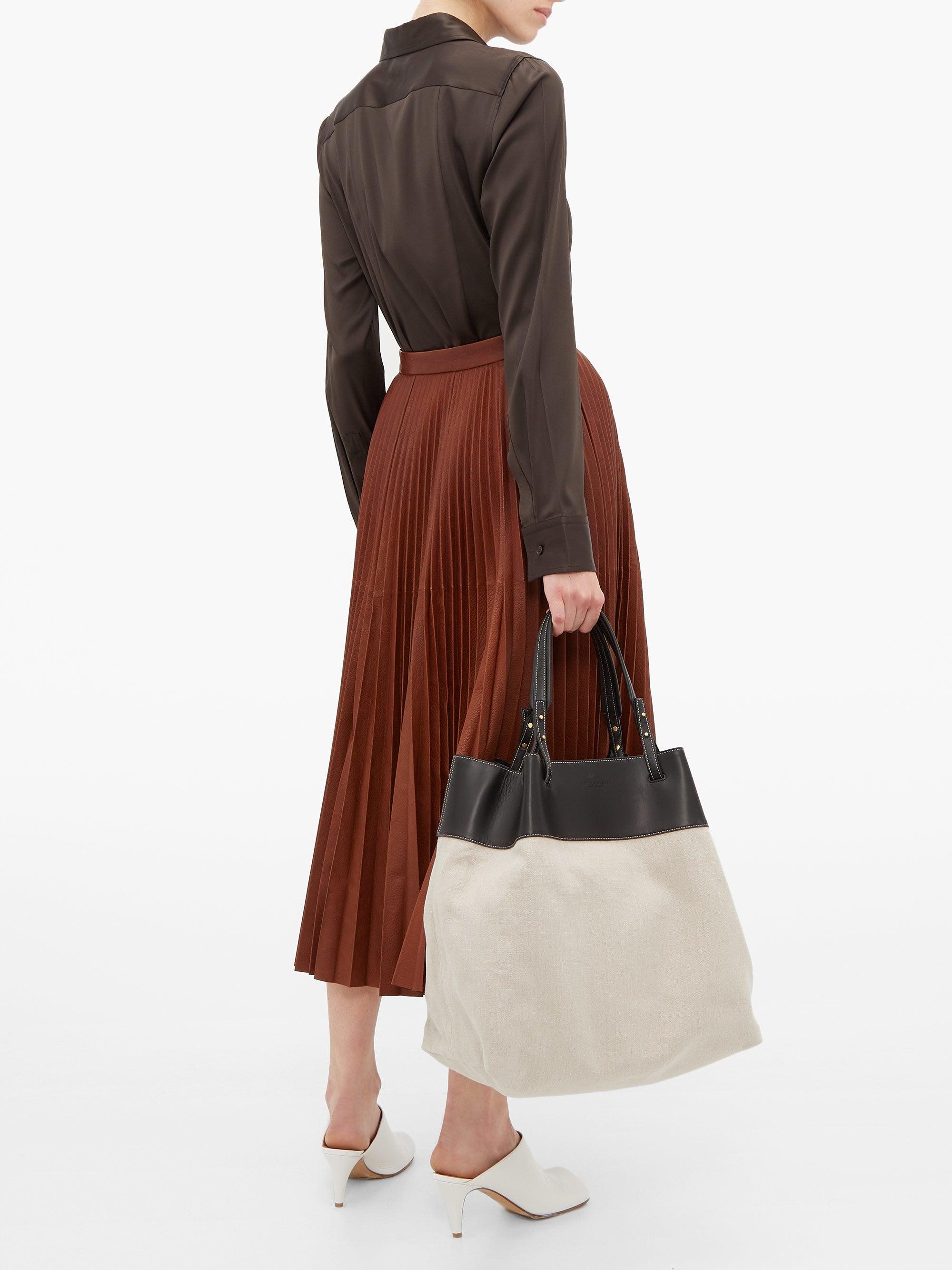 bottega veneta arco canvas tote