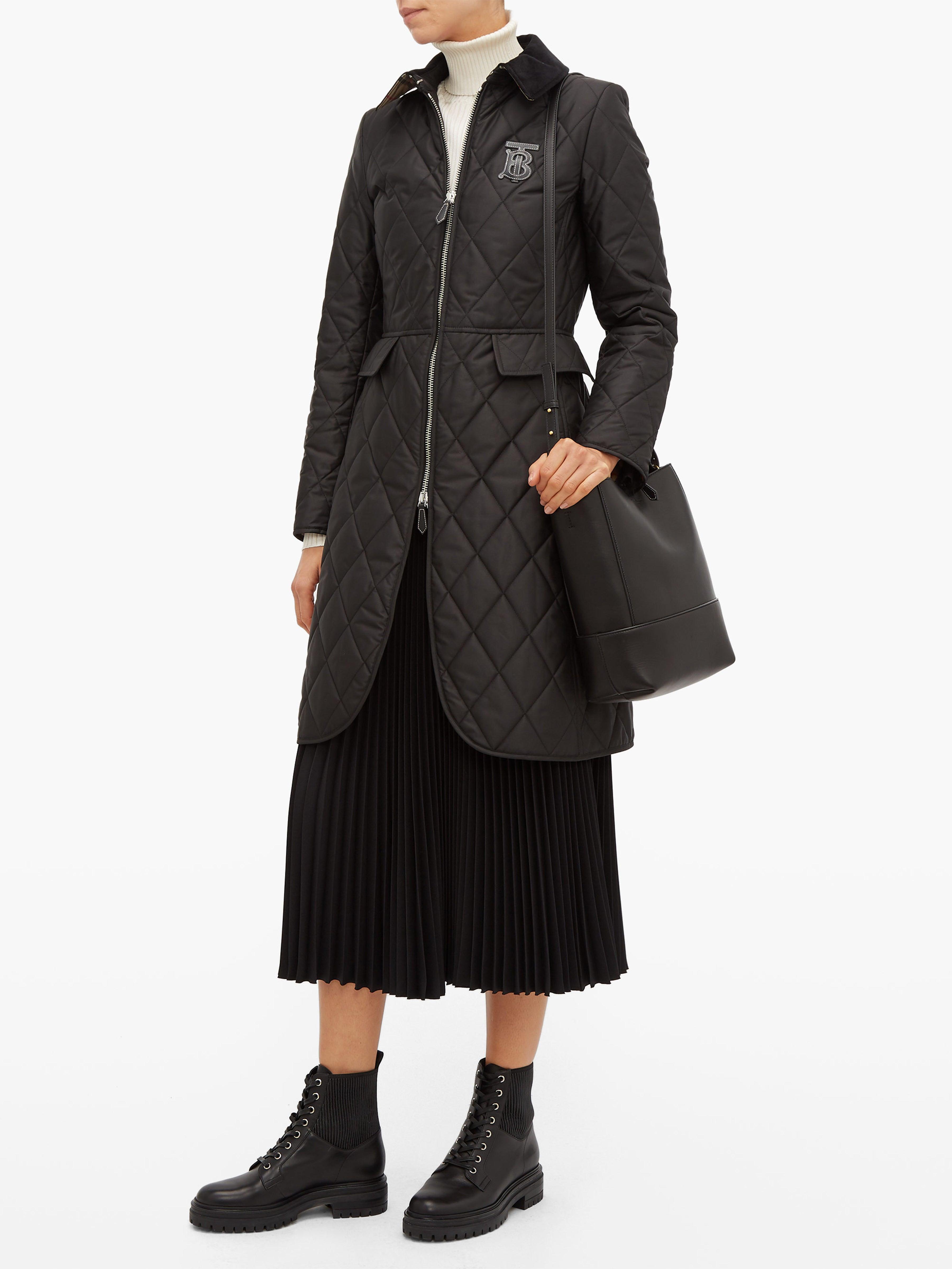 Burberry ongra quilted hot sale short equestrian jacket