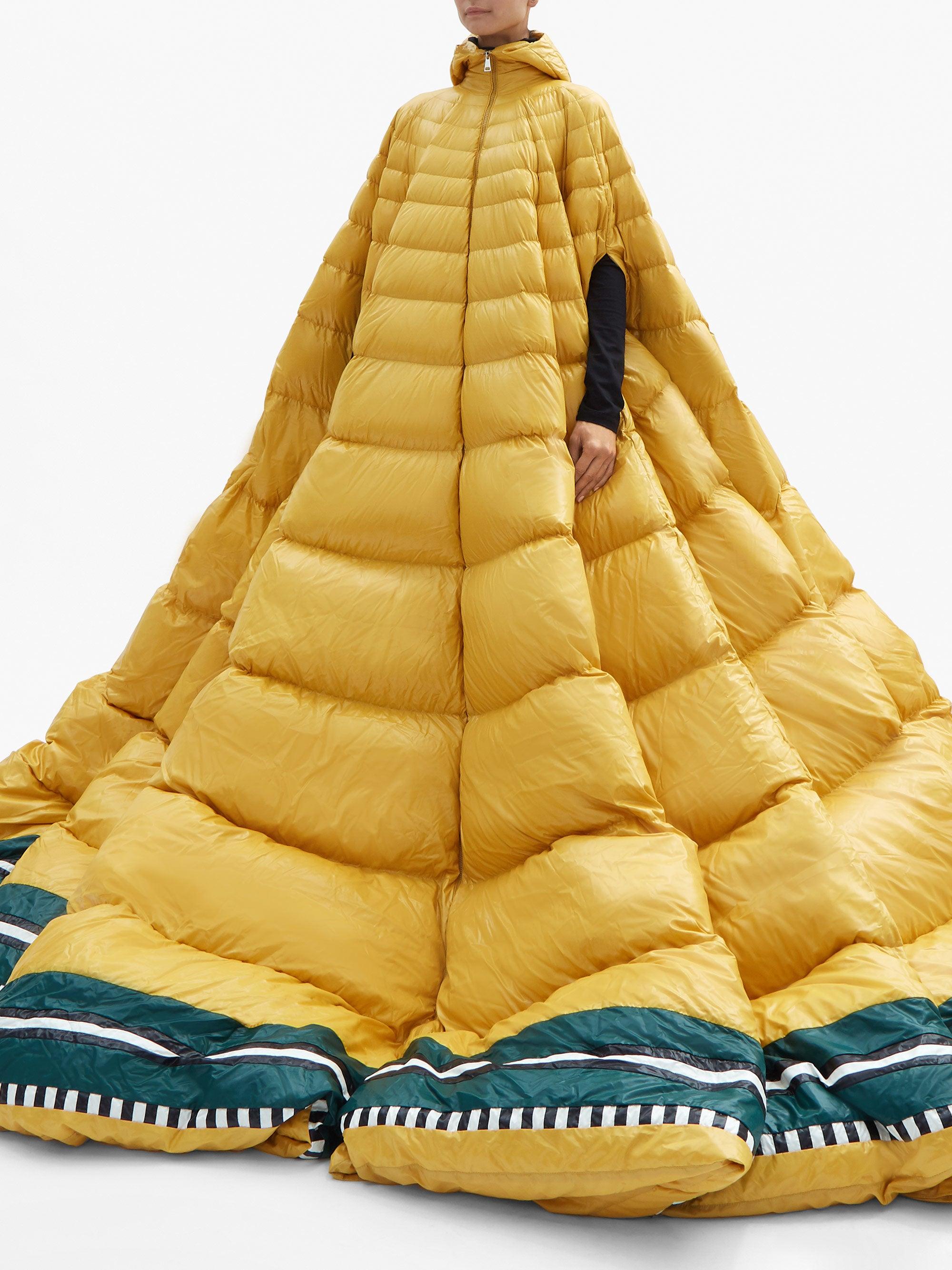 1 MONCLER PIERPAOLO PICCIOLI Erminia Hooded Striped Down-filled Gown in  Yellow | Lyst